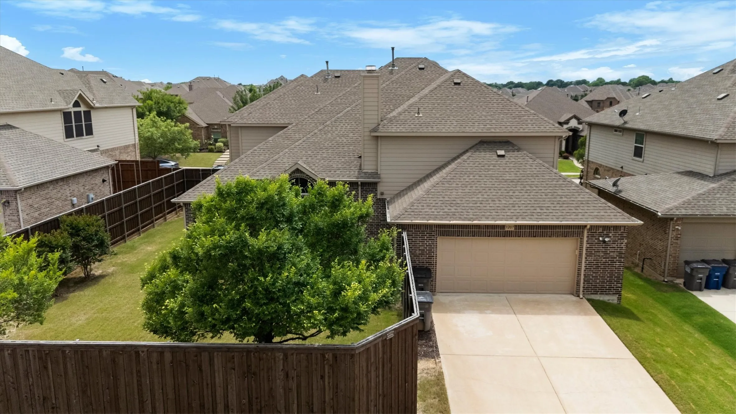 Single Family Residence For Sale in Collin County , 3207 Elkhart Drive, Sachse, Texas 75048, 5 Bedroom, 4 Bathroom, 2 Garage spaces, 4,261 Sqft, built in 2015, mls#21303447, Real Estate Agent in Sachse, Homes For Sale in Collin county, Homes For Sale in Sachse, Realtor in Sachse Texas, Real Estate Brokerage Independent Realty Texas, Luminita Cordes Realtor