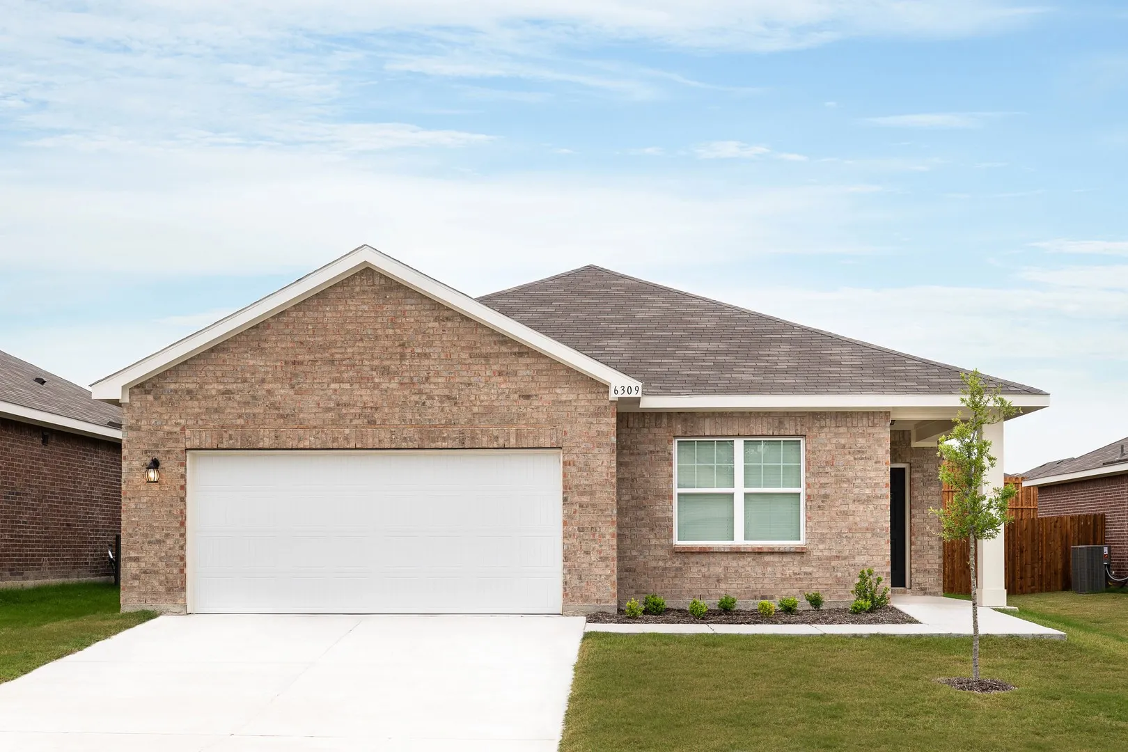 Single Family Residence For Sale in Grayson County , 909 Palmer Road, Howe, Texas 75459, 3 Bedroom, 2 Bathroom, 2 Garage spaces, 1,429 Sqft, built in 2026, mls#21307622, Real Estate Agent in Howe, Homes For Sale in Grayson county, Homes For Sale in Howe, Realtor in Howe Texas, Real Estate Brokerage Independent Realty Texas, Luminita Cordes Realtor