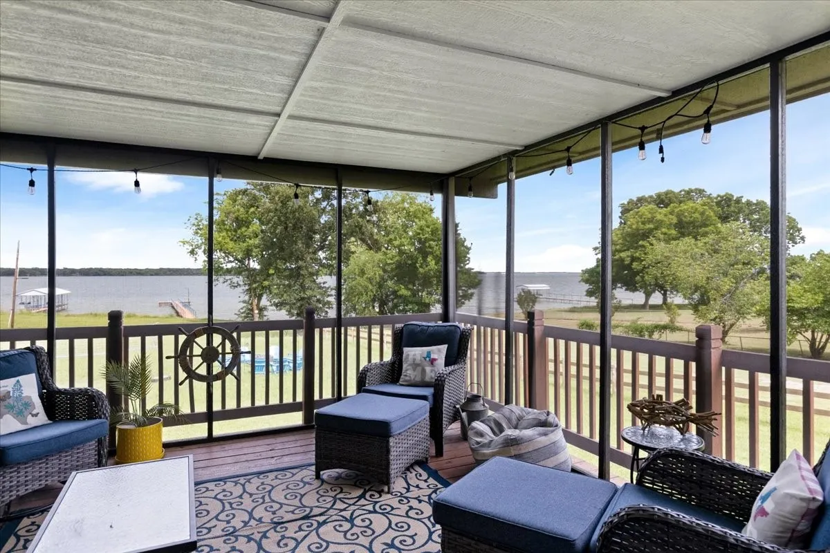 Single Family Residence For Sale in Rains County , 241 Rs County Road 1534, Point, Texas 75472, 5 Bedroom, 4 Bathroom, 3 Garage spaces, 2,551 Sqft, built in 1969, mls#21307564, Real Estate Agent in Point, Homes For Sale in Rains county, Homes For Sale in Point, Realtor in Point Texas, Real Estate Brokerage Independent Realty Texas, Luminita Cordes Realtor