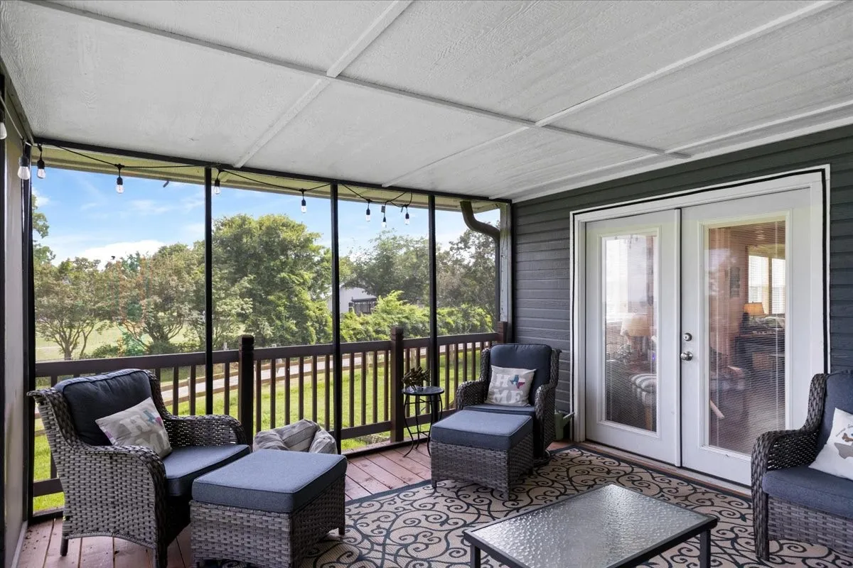Single Family Residence For Sale in Rains County , 241 Rs County Road 1534, Point, Texas 75472, 5 Bedroom, 4 Bathroom, 3 Garage spaces, 2,551 Sqft, built in 1969, mls#21307564, Real Estate Agent in Point, Homes For Sale in Rains county, Homes For Sale in Point, Realtor in Point Texas, Real Estate Brokerage Independent Realty Texas, Luminita Cordes Realtor