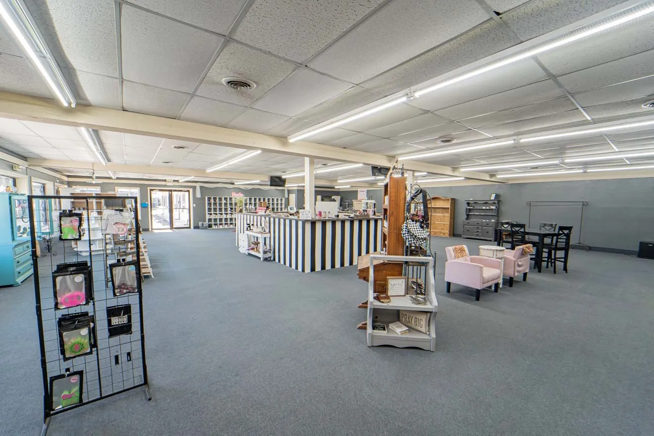 Retail For Sale in Stephens County , 1104 W Walker Street, Breckenridge, Texas 76424, 0, 0, Garage spaces, 0 Sqft, built in 1998, mls#21307638, Real Estate Agent in Breckenridge, Homes For Sale in Stephens county, Homes For Sale in Breckenridge, Realtor in Breckenridge Texas, Real Estate Brokerage Independent Realty Texas, Luminita Cordes Realtor