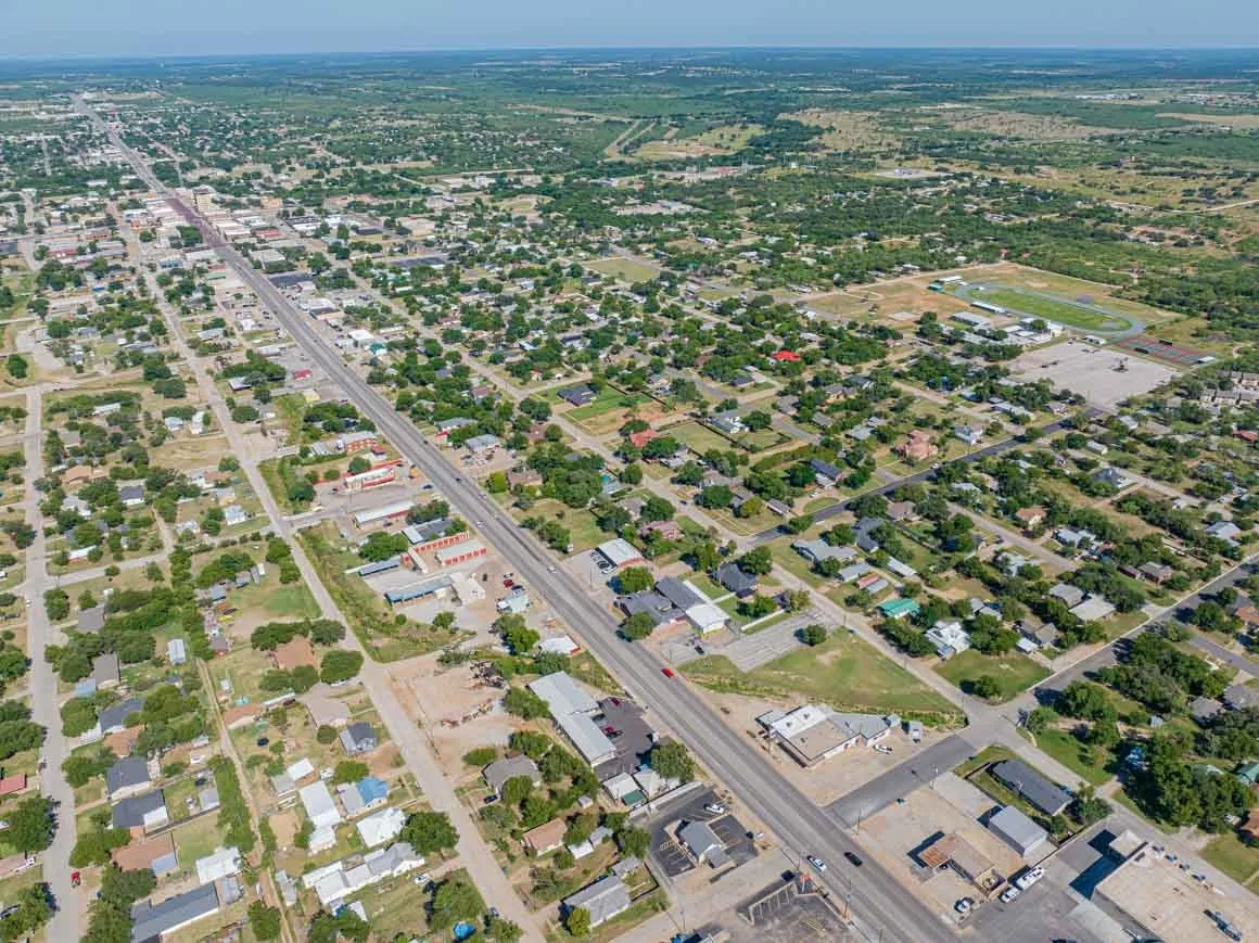 Retail For Sale in Stephens County , 1104 W Walker Street, Breckenridge, Texas 76424, 0, 0, Garage spaces, 0 Sqft, built in 1998, mls#21307638, Real Estate Agent in Breckenridge, Homes For Sale in Stephens county, Homes For Sale in Breckenridge, Realtor in Breckenridge Texas, Real Estate Brokerage Independent Realty Texas, Luminita Cordes Realtor
