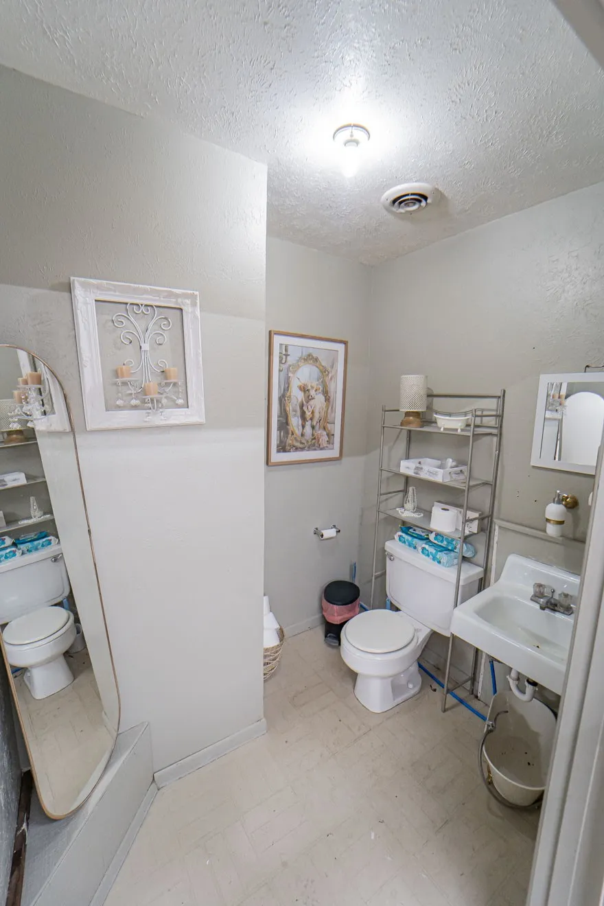 Retail For Sale in Stephens County , 1104 W Walker Street, Breckenridge, Texas 76424, 0, 0, Garage spaces, 0 Sqft, built in 1998, mls#21307638, Real Estate Agent in Breckenridge, Homes For Sale in Stephens county, Homes For Sale in Breckenridge, Realtor in Breckenridge Texas, Real Estate Brokerage Independent Realty Texas, Luminita Cordes Realtor