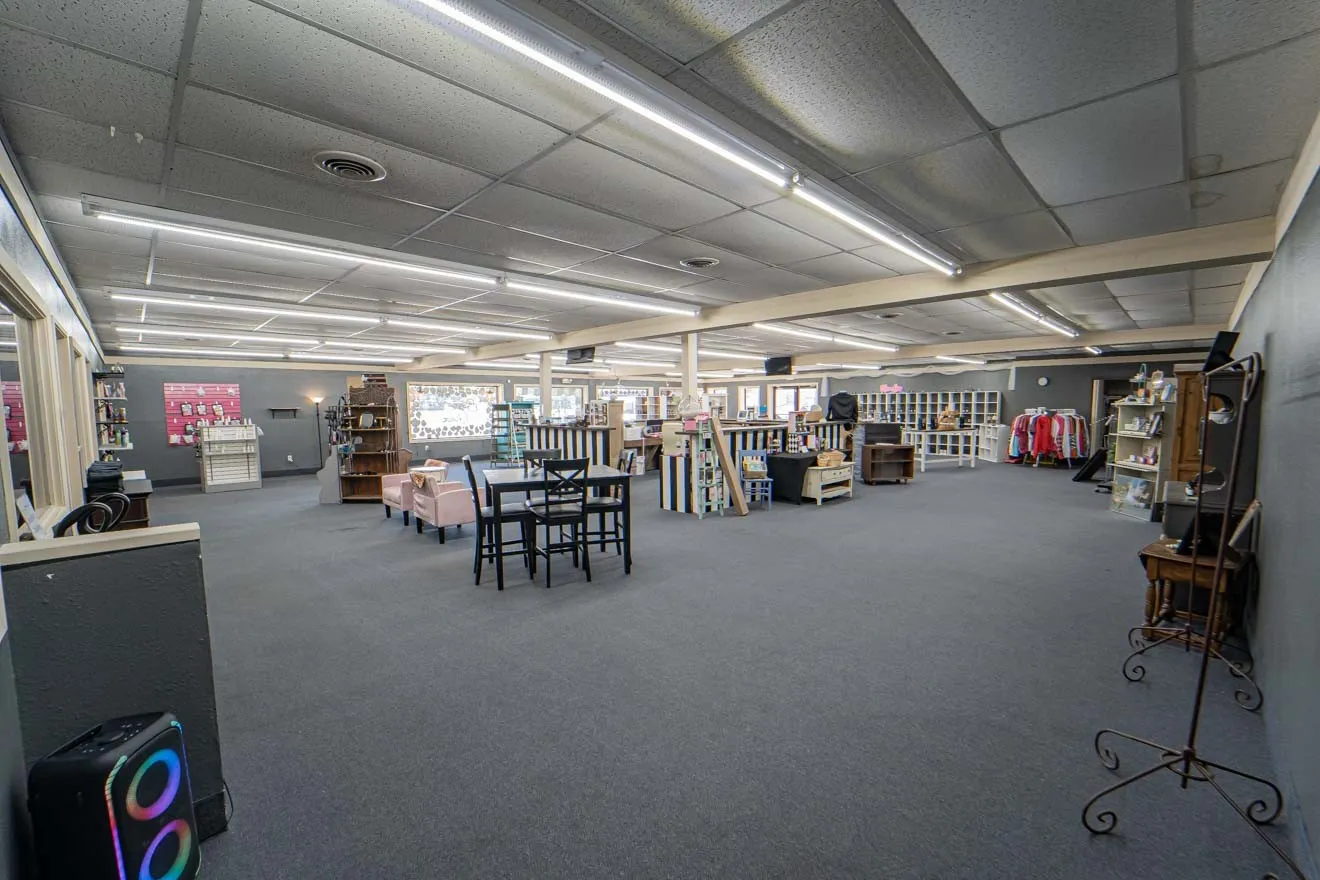 Retail For Sale in Stephens County , 1104 W Walker Street, Breckenridge, Texas 76424, 0, 0, Garage spaces, 0 Sqft, built in 1998, mls#21307638, Real Estate Agent in Breckenridge, Homes For Sale in Stephens county, Homes For Sale in Breckenridge, Realtor in Breckenridge Texas, Real Estate Brokerage Independent Realty Texas, Luminita Cordes Realtor