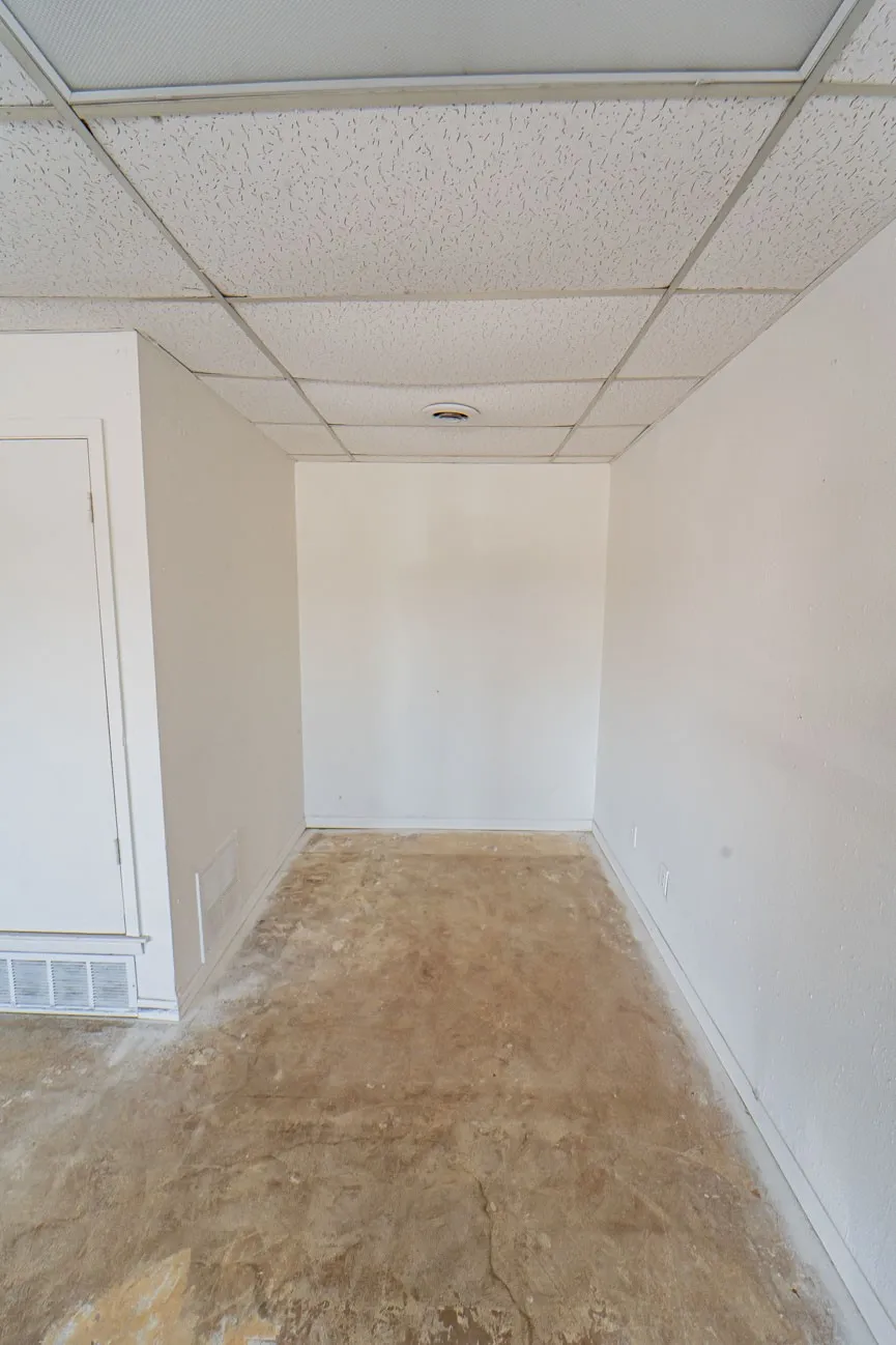 Retail For Sale in Stephens County , 1104 W Walker Street, Breckenridge, Texas 76424, 0, 0, Garage spaces, 0 Sqft, built in 1998, mls#21307638, Real Estate Agent in Breckenridge, Homes For Sale in Stephens county, Homes For Sale in Breckenridge, Realtor in Breckenridge Texas, Real Estate Brokerage Independent Realty Texas, Luminita Cordes Realtor