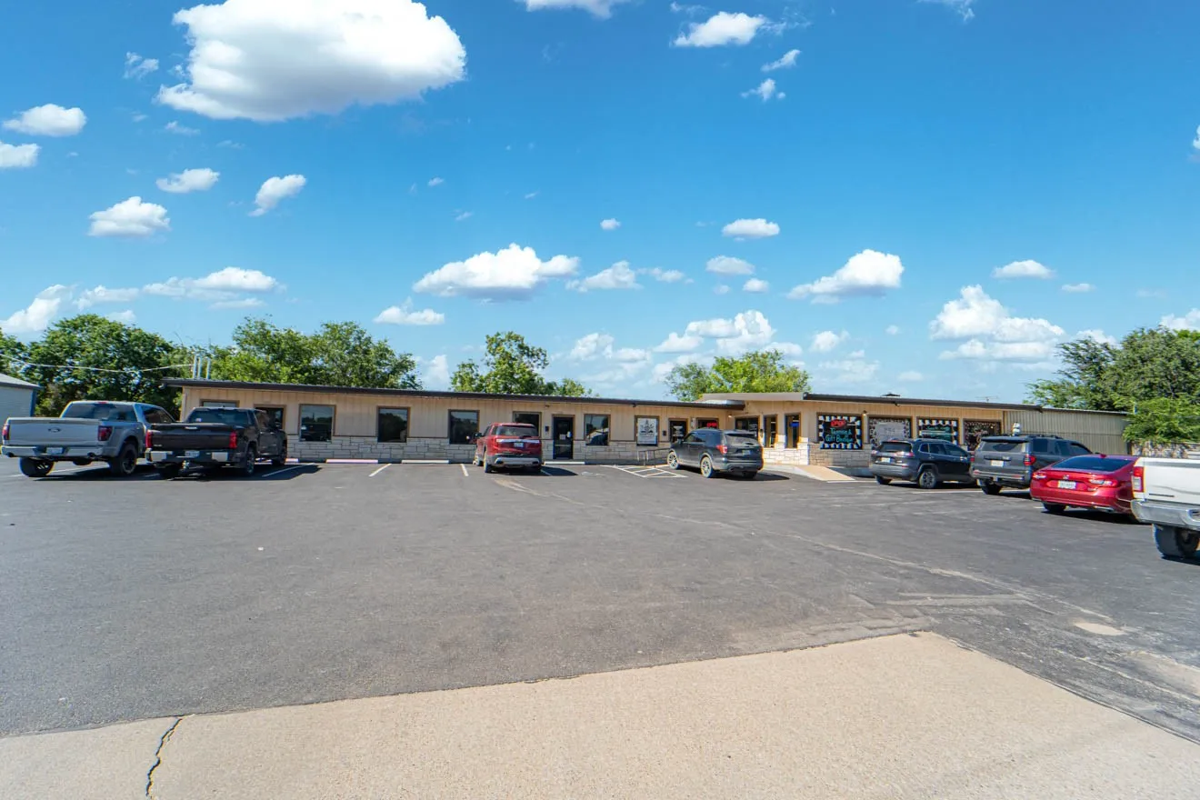 Retail For Sale in Stephens County , 1104 W Walker Street, Breckenridge, Texas 76424, 0, 0, Garage spaces, 0 Sqft, built in 1998, mls#21307638, Real Estate Agent in Breckenridge, Homes For Sale in Stephens county, Homes For Sale in Breckenridge, Realtor in Breckenridge Texas, Real Estate Brokerage Independent Realty Texas, Luminita Cordes Realtor