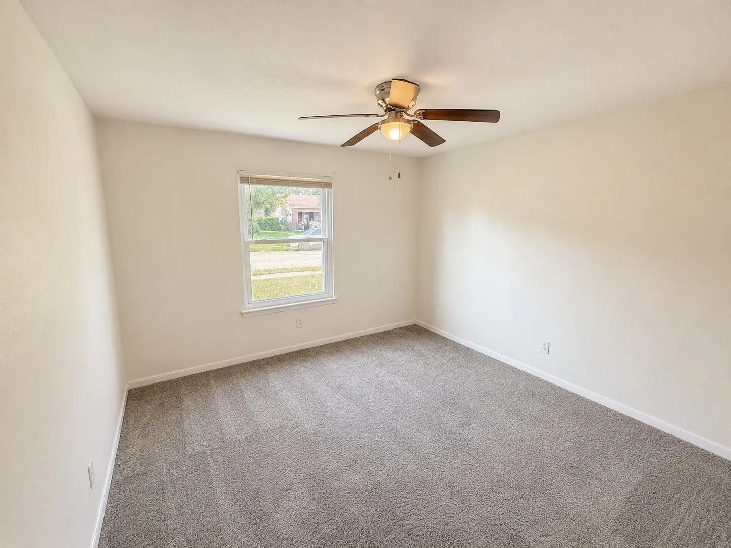 Single Family Residence For Sale in Tarrant County , 7144 Winchester Road, North Richland Hills, Texas 76182, 3 Bedroom, 2 Bathroom, 1 Garage spaces, 1,439 Sqft, built in 1978, Price $284,999, mls#21282617, Real Estate Agent in North Richland Hills, Homes For Sale in Tarrant county, Homes For Sale in North Richland Hills, Realtor in North Richland Hills Texas, Real Estate Brokerage Independent Realty Texas, Luminita Cordes Realtor