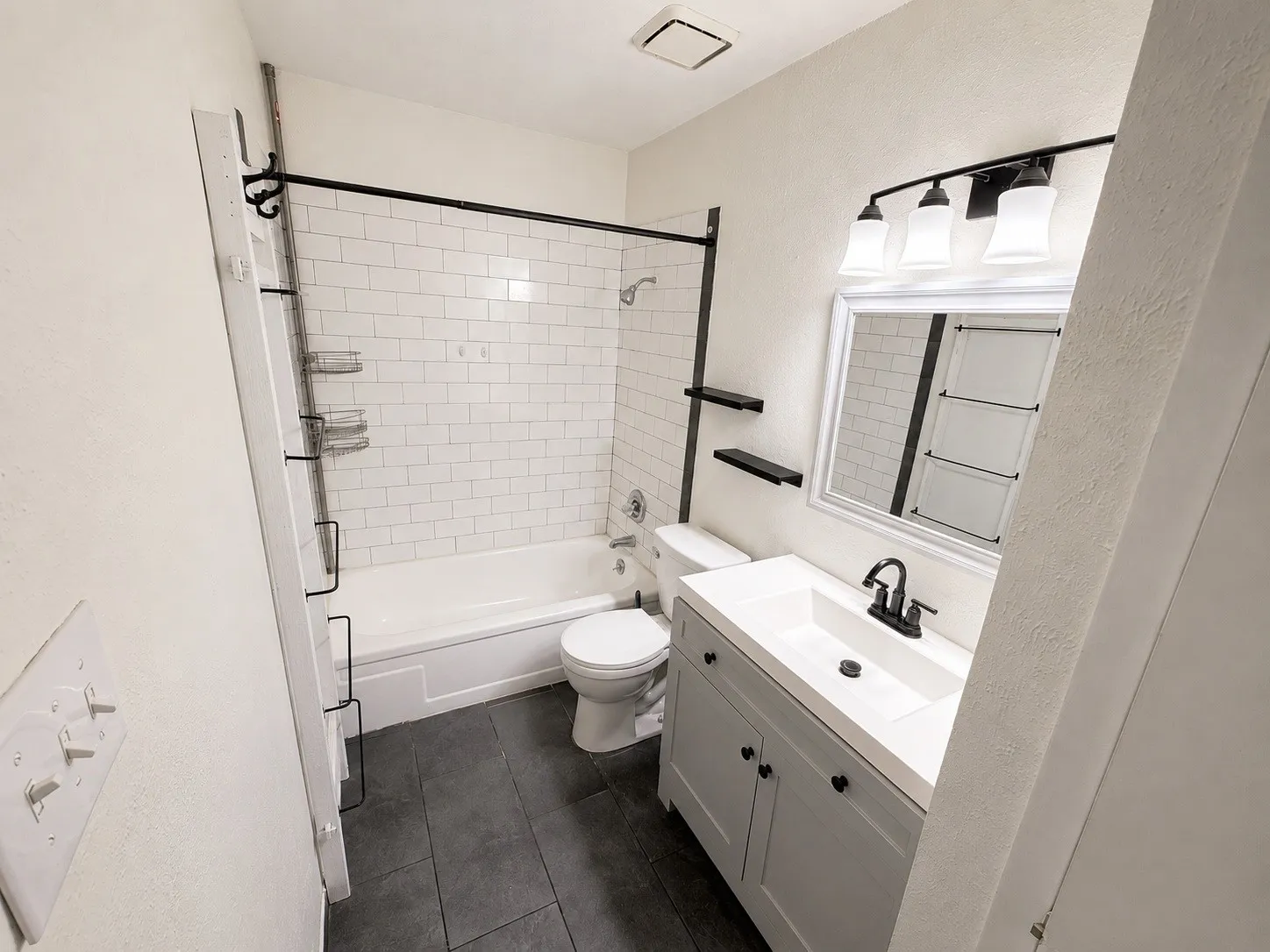 Single Family Residence For Sale in Tarrant County , 7144 Winchester Road, North Richland Hills, Texas 76182, 3 Bedroom, 2 Bathroom, 1 Garage spaces, 1,439 Sqft, built in 1978, Price $284,999, mls#21282617, Real Estate Agent in North Richland Hills, Homes For Sale in Tarrant county, Homes For Sale in North Richland Hills, Realtor in North Richland Hills Texas, Real Estate Brokerage Independent Realty Texas, Luminita Cordes Realtor