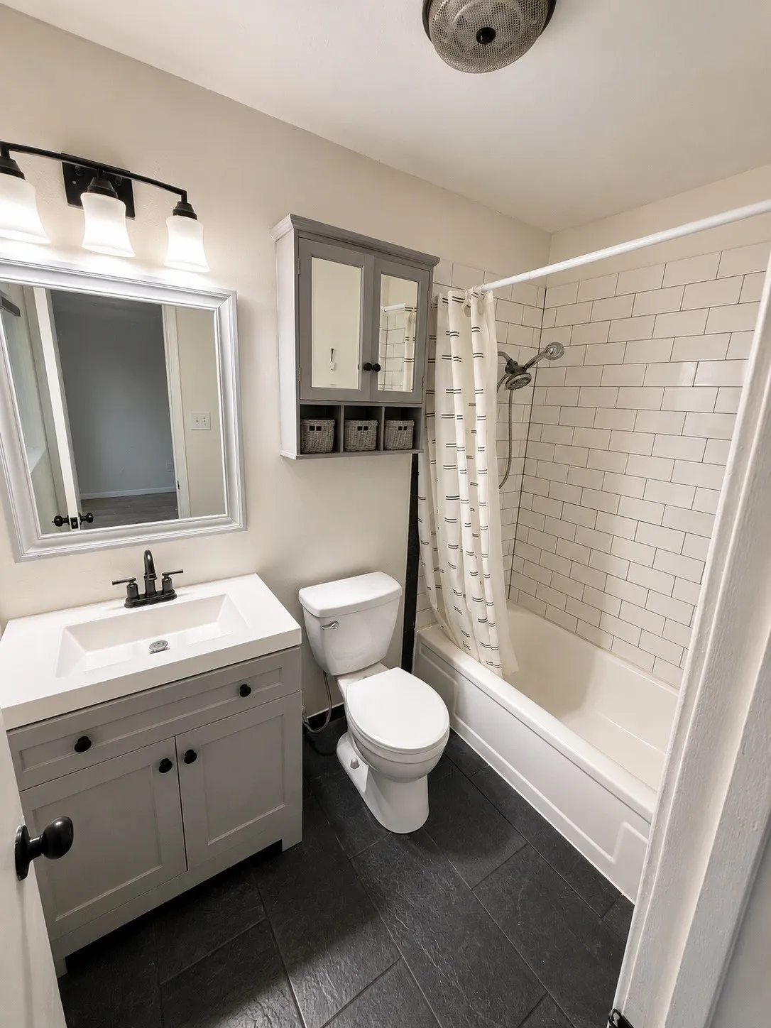 Single Family Residence For Sale in Tarrant County , 7144 Winchester Road, North Richland Hills, Texas 76182, 3 Bedroom, 2 Bathroom, 1 Garage spaces, 1,439 Sqft, built in 1978, Price $284,999, mls#21282617, Real Estate Agent in North Richland Hills, Homes For Sale in Tarrant county, Homes For Sale in North Richland Hills, Realtor in North Richland Hills Texas, Real Estate Brokerage Independent Realty Texas, Luminita Cordes Realtor