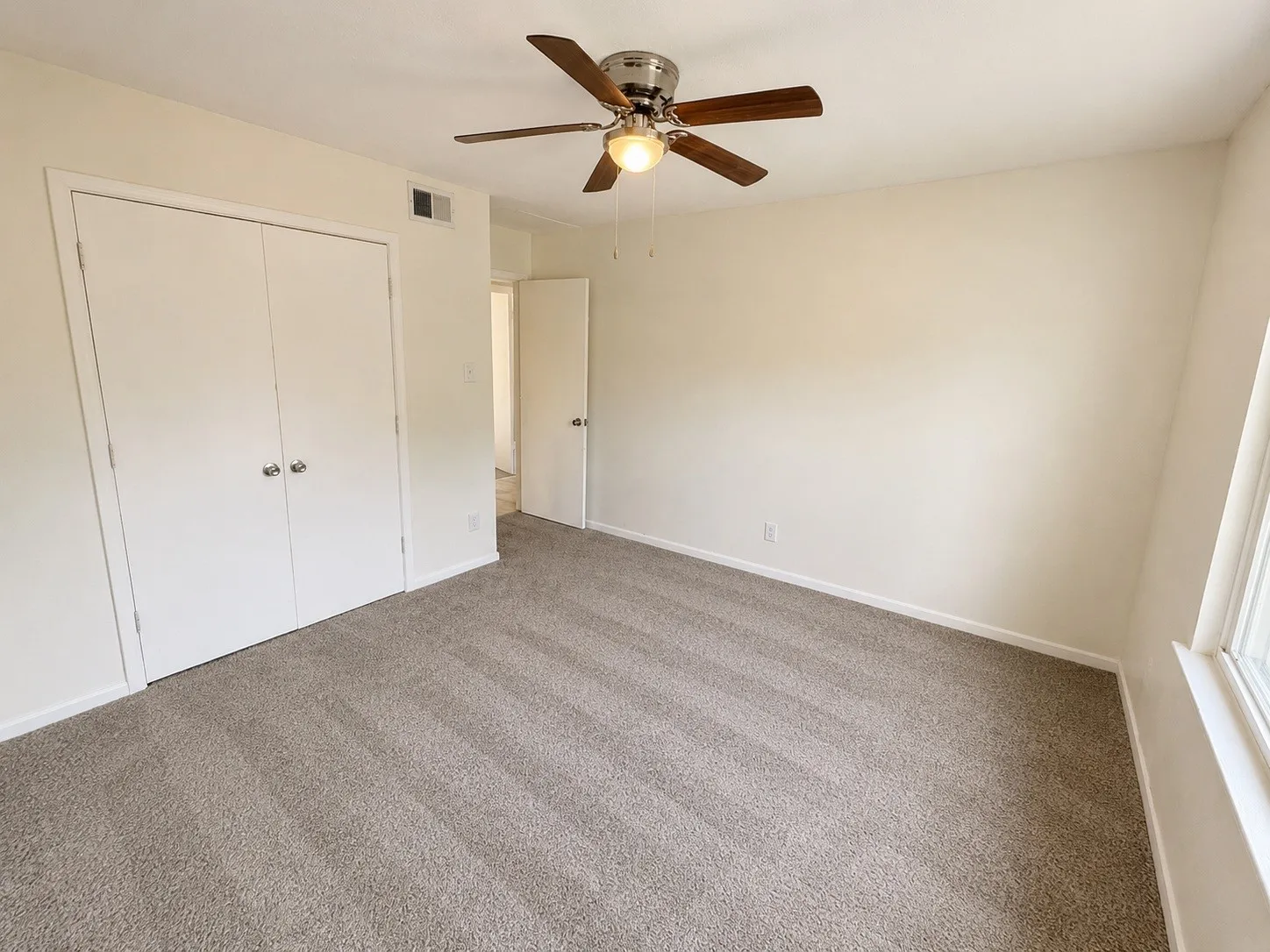 Single Family Residence For Sale in Tarrant County , 7144 Winchester Road, North Richland Hills, Texas 76182, 3 Bedroom, 2 Bathroom, 1 Garage spaces, 1,439 Sqft, built in 1978, Price $284,999, mls#21282617, Real Estate Agent in North Richland Hills, Homes For Sale in Tarrant county, Homes For Sale in North Richland Hills, Realtor in North Richland Hills Texas, Real Estate Brokerage Independent Realty Texas, Luminita Cordes Realtor