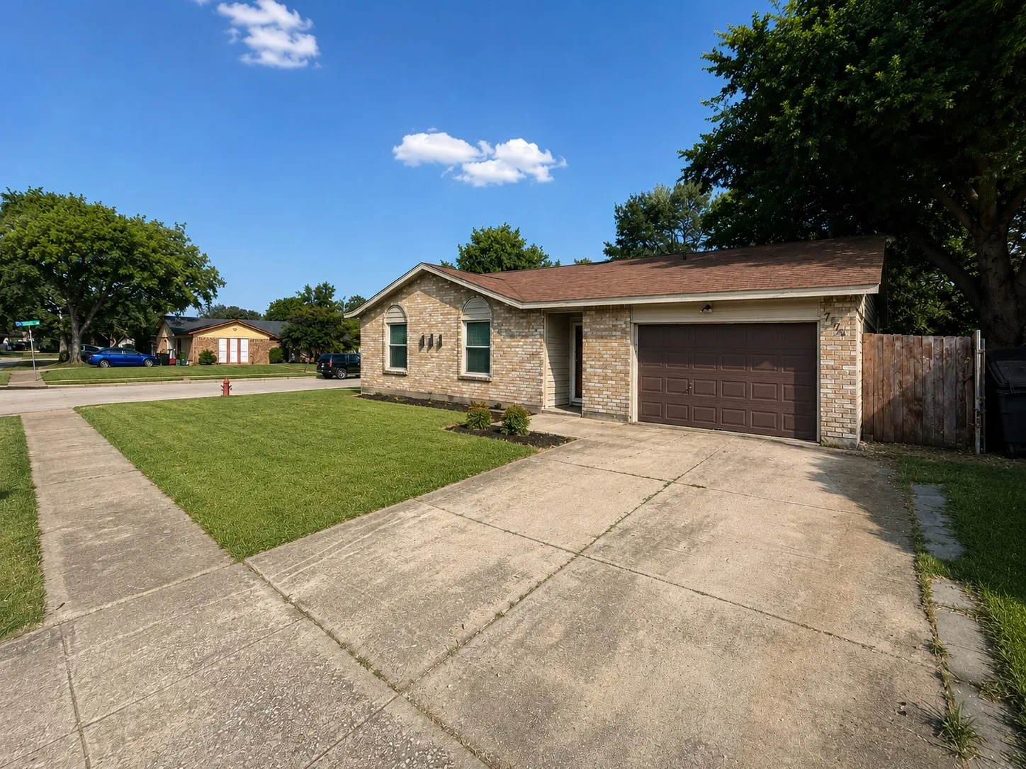 Single Family Residence For Sale in Tarrant County , 7144 Winchester Road, North Richland Hills, Texas 76182, 3 Bedroom, 2 Bathroom, 1 Garage spaces, 1,439 Sqft, built in 1978, Price $284,999, mls#21282617, Real Estate Agent in North Richland Hills, Homes For Sale in Tarrant county, Homes For Sale in North Richland Hills, Realtor in North Richland Hills Texas, Real Estate Brokerage Independent Realty Texas, Luminita Cordes Realtor