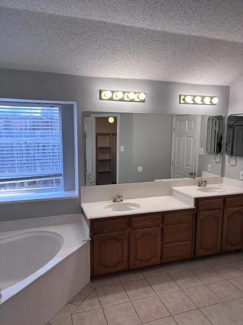 Single Family Residence For Rent in Collin County , 1300 Rosewood Lane, Allen, Texas 75002, 4 Bedroom, 2 Bathroom, 2 Garage spaces, 2,129 Sqft, built in 1996, mls#21307653, Real Estate Agent in Allen, Homes For Rent in Collin county, Homes For Rent in Allen, Realtor in Allen Texas, Real Estate Brokerage Independent Realty Texas, Luminita Cordes Realtor