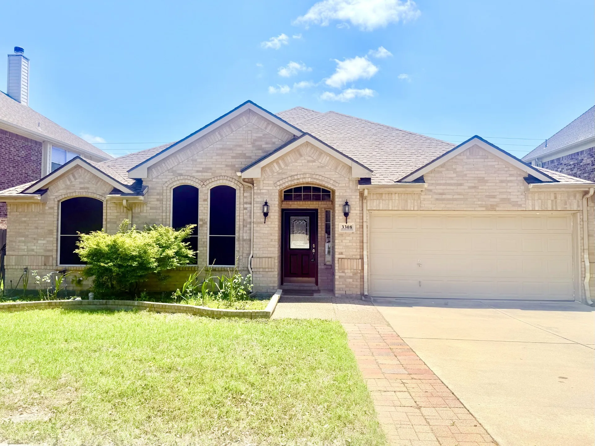 Single Family Residence For Rent in Denton County , 3308 Marymount Drive, Denton, Texas 76210, 4 Bedroom, 2 Bathroom, 2 Garage spaces, 2,416 Sqft, built in 2003, mls#21307661, Real Estate Agent in Denton, Homes For Rent in Denton county, Homes For Rent in Denton, Realtor in Denton Texas, Real Estate Brokerage Independent Realty Texas, Luminita Cordes Realtor