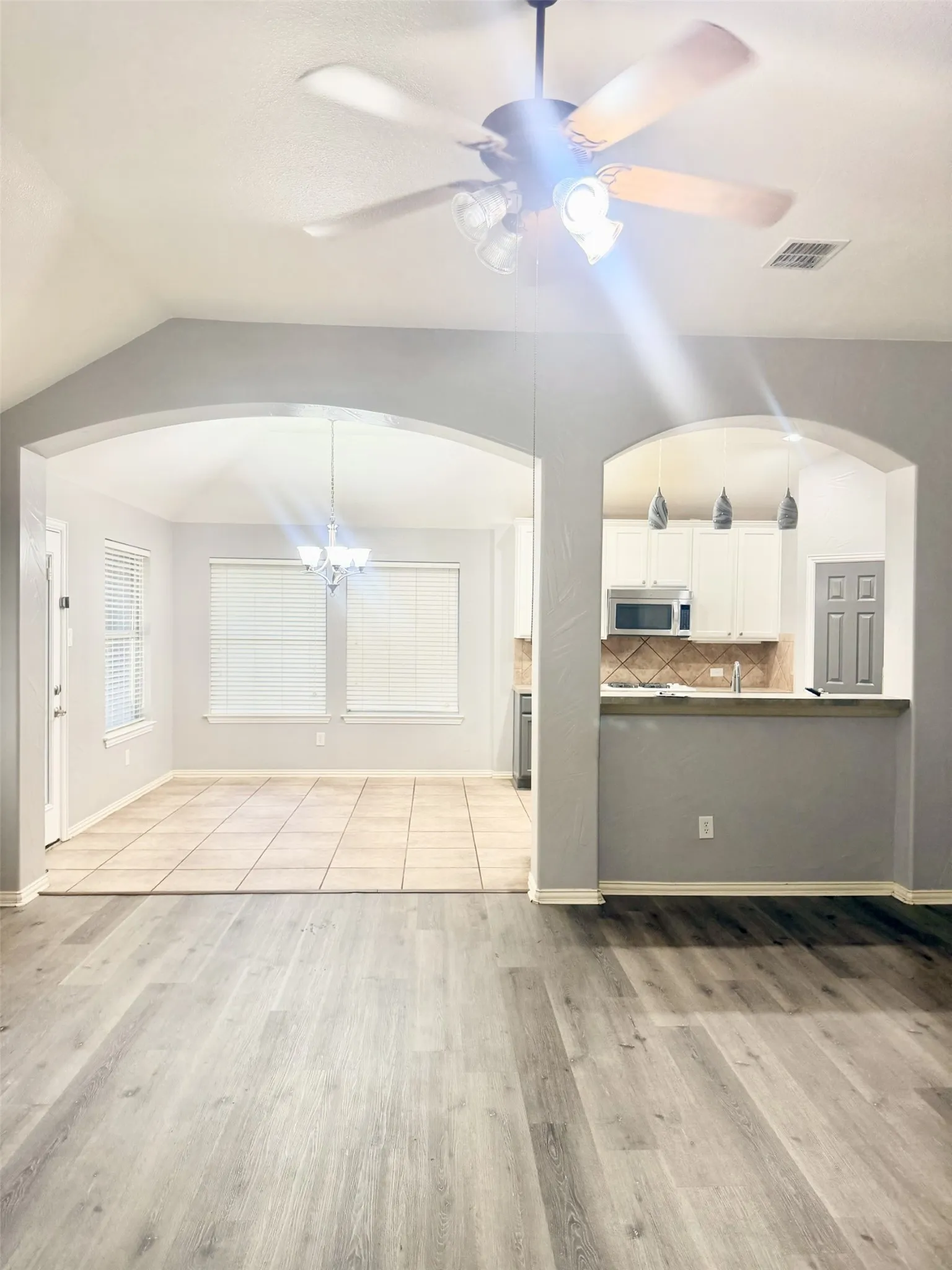 Single Family Residence For Rent in Denton County , 3308 Marymount Drive, Denton, Texas 76210, 4 Bedroom, 2 Bathroom, 2 Garage spaces, 2,416 Sqft, built in 2003, mls#21307661, Real Estate Agent in Denton, Homes For Rent in Denton county, Homes For Rent in Denton, Realtor in Denton Texas, Real Estate Brokerage Independent Realty Texas, Luminita Cordes Realtor
