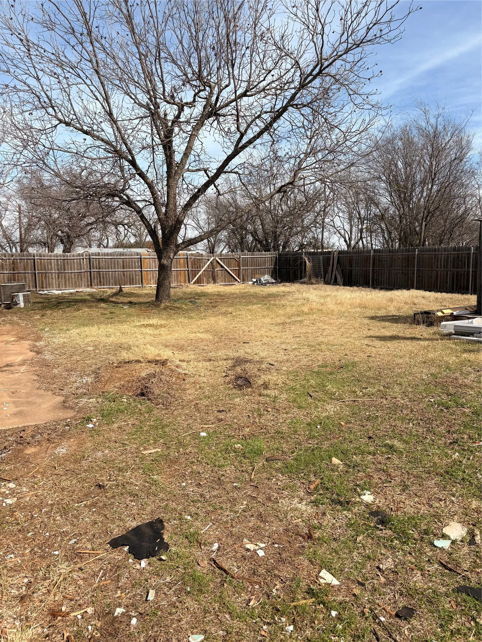 Single Family Residence For Sale in Eastland County , 616 Breckenridge Highway, Ranger, Texas 76470, 4 Bedroom, 2 Bathroom, Garage spaces, 2,016 Sqft, built in 1940, mls#21307669, Real Estate Agent in Ranger, Homes For Sale in Eastland county, Homes For Sale in Ranger, Realtor in Ranger Texas, Real Estate Brokerage Independent Realty Texas, Luminita Cordes Realtor