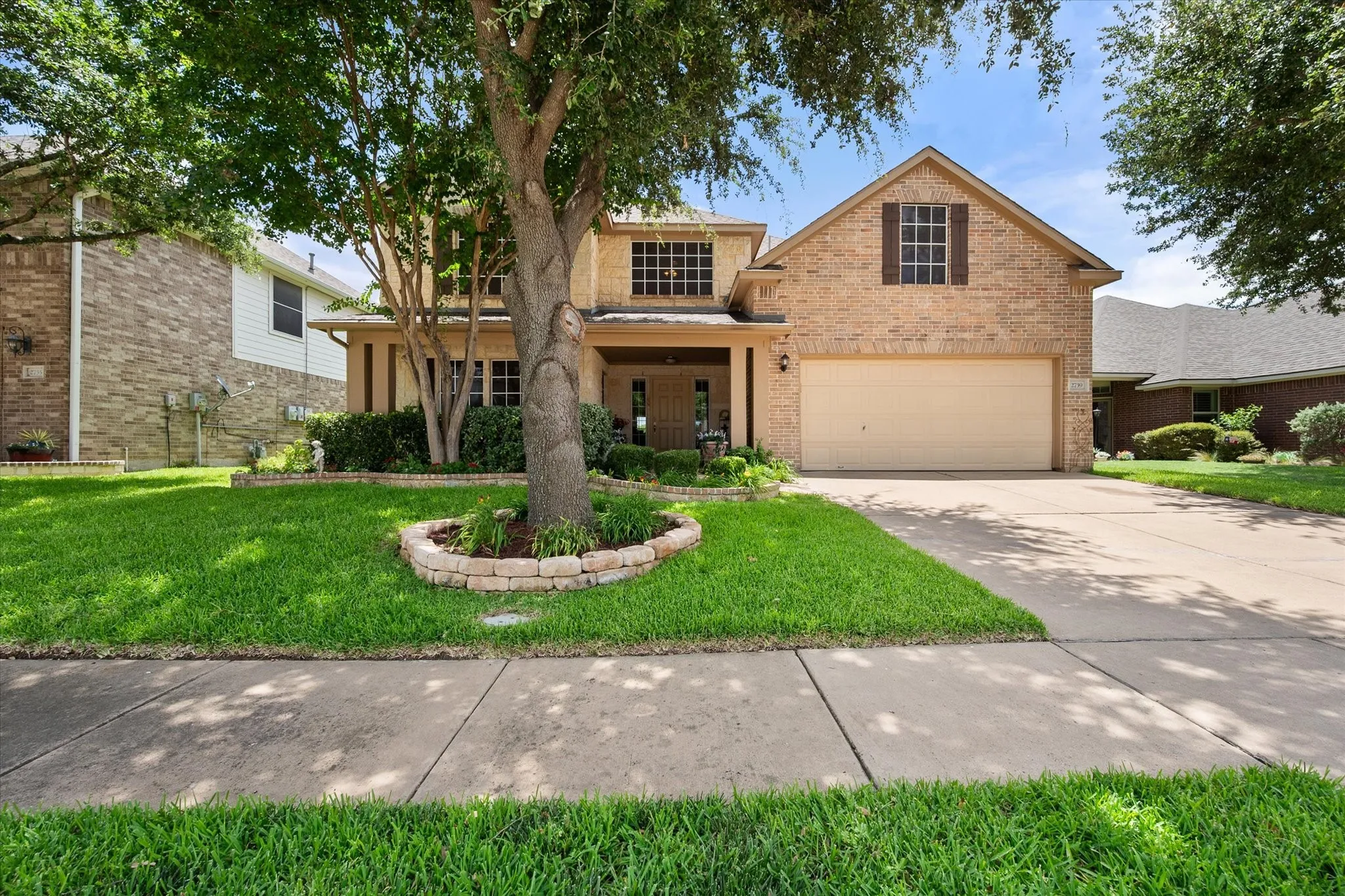 Single Family Residence For Sale in Tarrant County , 2739 Ferdinand, Grand Prairie, Texas 75054, 4 Bedroom, 4 Bathroom, 2 Garage spaces, 3,215 Sqft, built in 2006, mls#21306917, Real Estate Agent in Grand Prairie, Homes For Sale in Tarrant county, Homes For Sale in Grand Prairie, Realtor in Grand Prairie Texas, Real Estate Brokerage Independent Realty Texas, Luminita Cordes Realtor