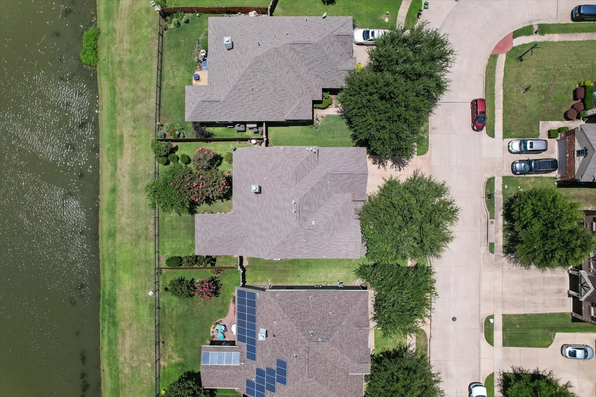 Single Family Residence For Sale in Tarrant County , 2739 Ferdinand, Grand Prairie, Texas 75054, 4 Bedroom, 4 Bathroom, 2 Garage spaces, 3,215 Sqft, built in 2006, mls#21306917, Real Estate Agent in Grand Prairie, Homes For Sale in Tarrant county, Homes For Sale in Grand Prairie, Realtor in Grand Prairie Texas, Real Estate Brokerage Independent Realty Texas, Luminita Cordes Realtor
