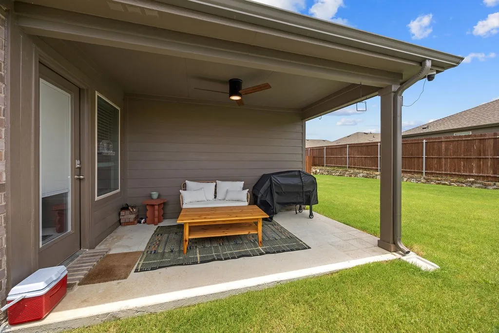 Single Family Residence For Sale in Fannin County , 206 Nokota Drive, Leonard, Texas 75452, 4 Bedroom, 2 Bathroom, 2 Garage spaces, 1,761 Sqft, built in 2025, mls#21298668, Real Estate Agent in Leonard, Homes For Sale in Fannin county, Homes For Sale in Leonard, Realtor in Leonard Texas, Real Estate Brokerage Independent Realty Texas, Luminita Cordes Realtor