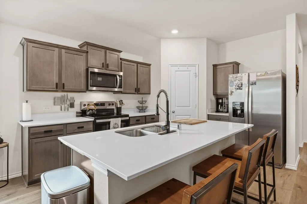 Single Family Residence For Sale in Fannin County , 206 Nokota Drive, Leonard, Texas 75452, 4 Bedroom, 2 Bathroom, 2 Garage spaces, 1,761 Sqft, built in 2025, mls#21298668, Real Estate Agent in Leonard, Homes For Sale in Fannin county, Homes For Sale in Leonard, Realtor in Leonard Texas, Real Estate Brokerage Independent Realty Texas, Luminita Cordes Realtor