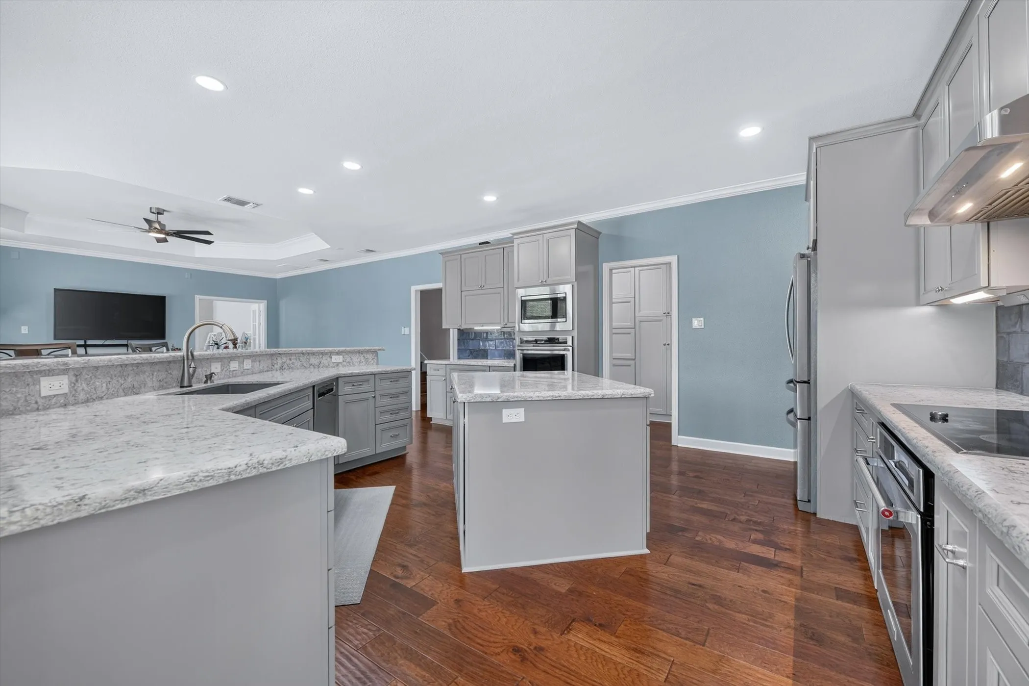 Single Family Residence For Sale in Parker County , 1224 Boling Ranch Road N, Azle, Texas 76020, 4 Bedroom, 4 Bathroom, 4 Garage spaces, 4,511 Sqft, built in 2001, mls#21307613, Real Estate Agent in Azle, Homes For Sale in Parker county, Homes For Sale in Azle, Realtor in Azle Texas, Real Estate Brokerage Independent Realty Texas, Luminita Cordes Realtor