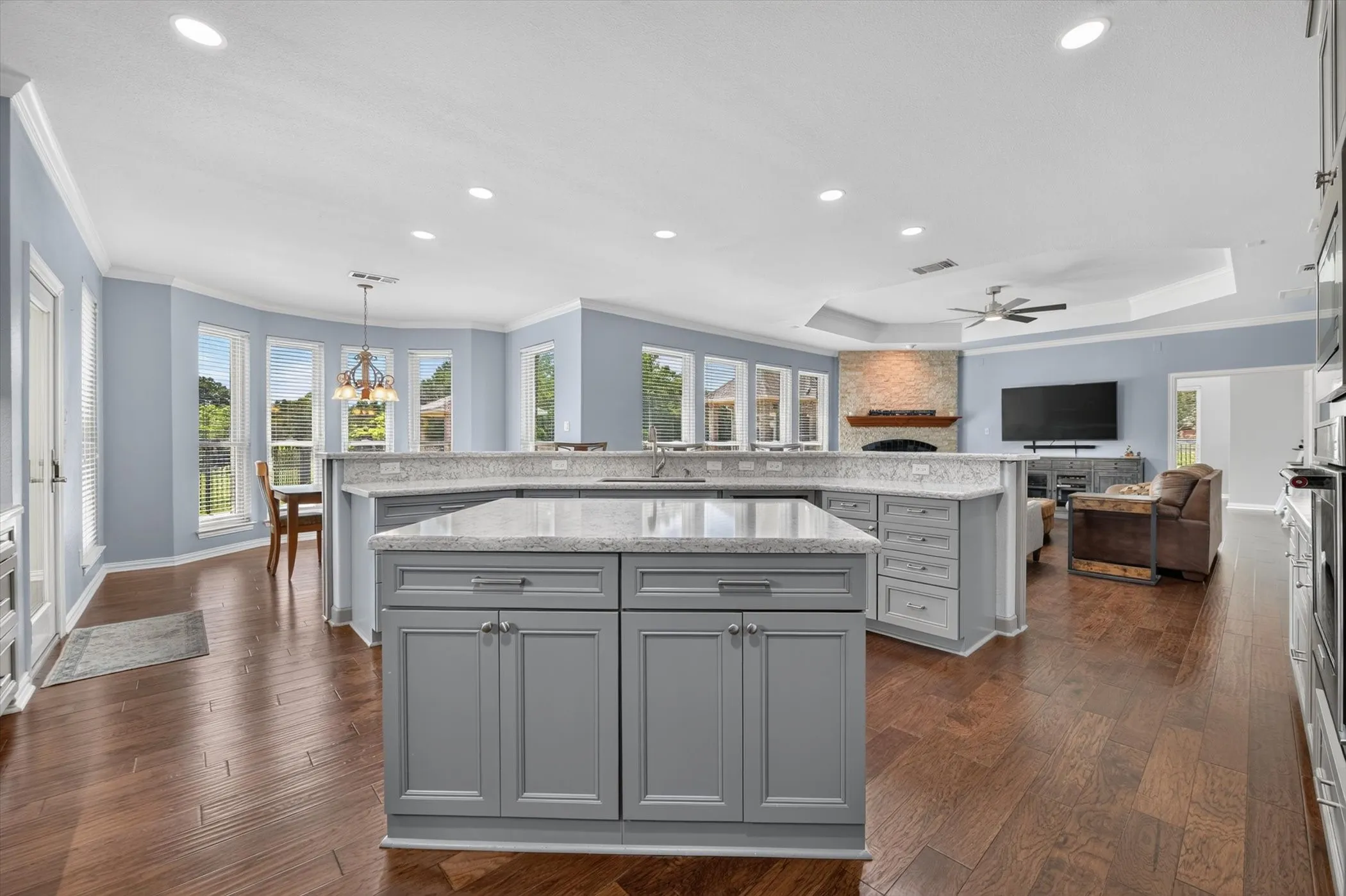 Single Family Residence For Sale in Parker County , 1224 Boling Ranch Road N, Azle, Texas 76020, 4 Bedroom, 4 Bathroom, 4 Garage spaces, 4,511 Sqft, built in 2001, mls#21307613, Real Estate Agent in Azle, Homes For Sale in Parker county, Homes For Sale in Azle, Realtor in Azle Texas, Real Estate Brokerage Independent Realty Texas, Luminita Cordes Realtor