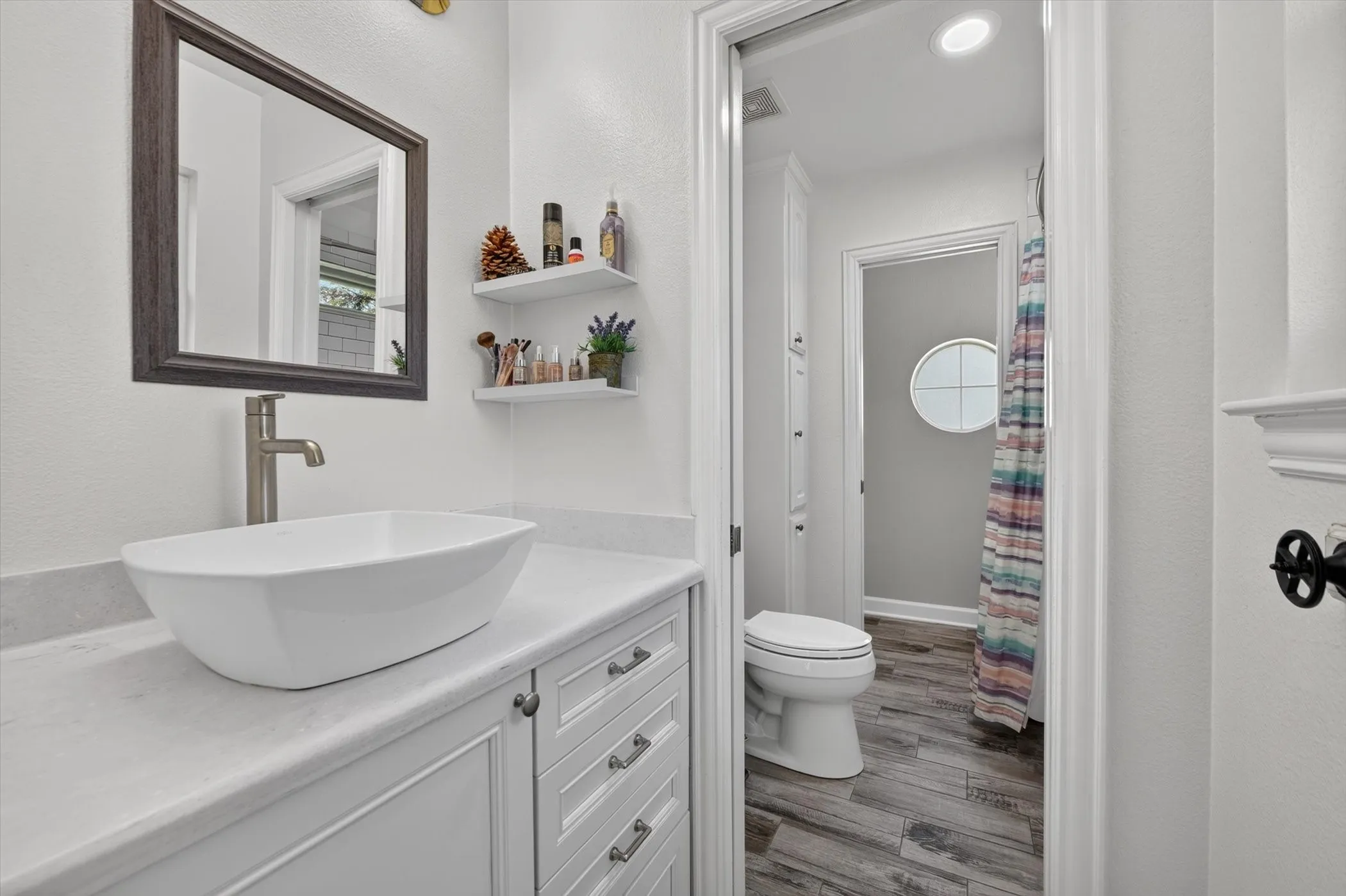 Single Family Residence For Sale in Parker County , 1224 Boling Ranch Road N, Azle, Texas 76020, 4 Bedroom, 4 Bathroom, 4 Garage spaces, 4,511 Sqft, built in 2001, mls#21307613, Real Estate Agent in Azle, Homes For Sale in Parker county, Homes For Sale in Azle, Realtor in Azle Texas, Real Estate Brokerage Independent Realty Texas, Luminita Cordes Realtor