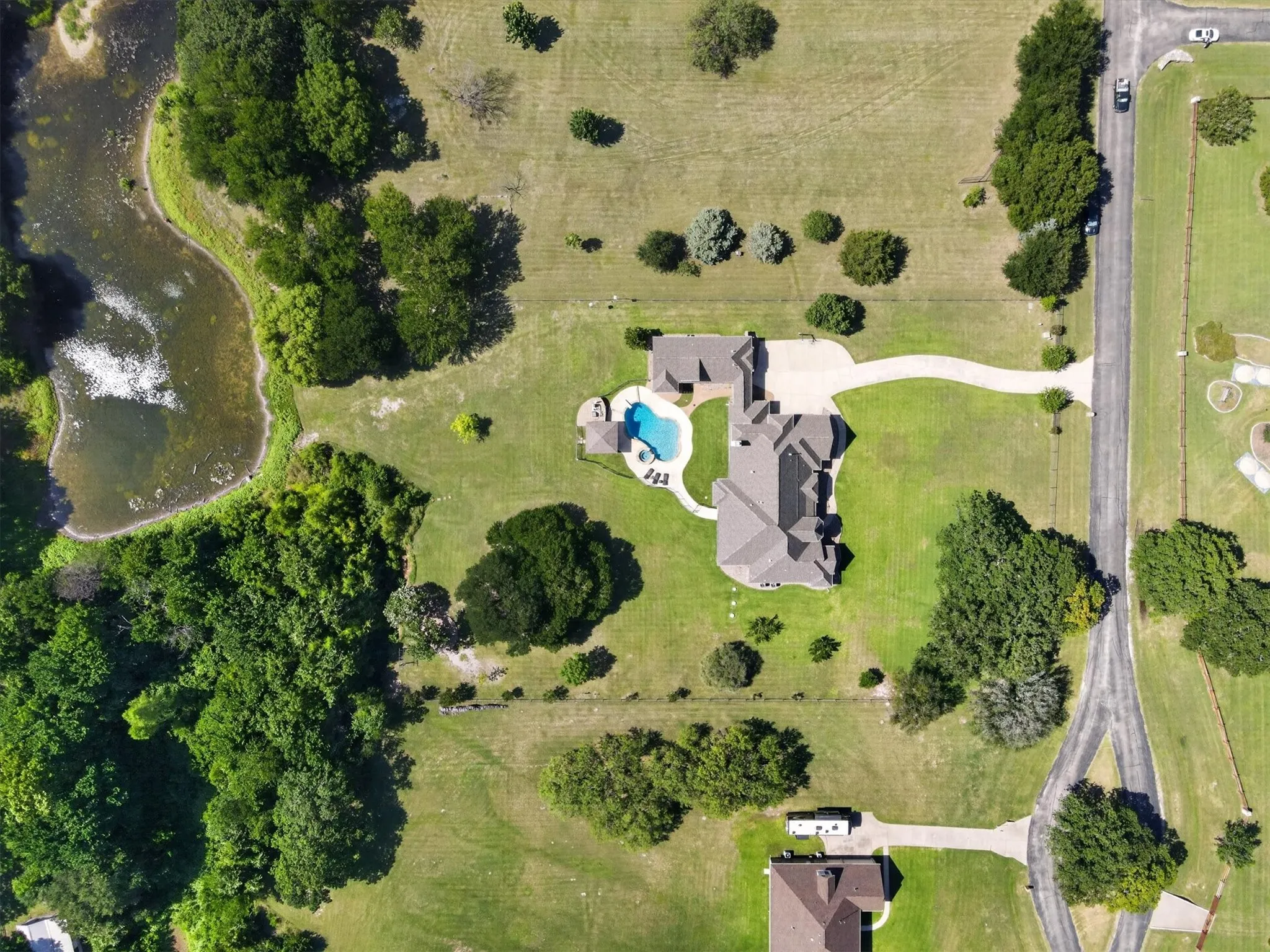 Single Family Residence For Sale in Parker County , 1224 Boling Ranch Road N, Azle, Texas 76020, 4 Bedroom, 4 Bathroom, 4 Garage spaces, 4,511 Sqft, built in 2001, mls#21307613, Real Estate Agent in Azle, Homes For Sale in Parker county, Homes For Sale in Azle, Realtor in Azle Texas, Real Estate Brokerage Independent Realty Texas, Luminita Cordes Realtor