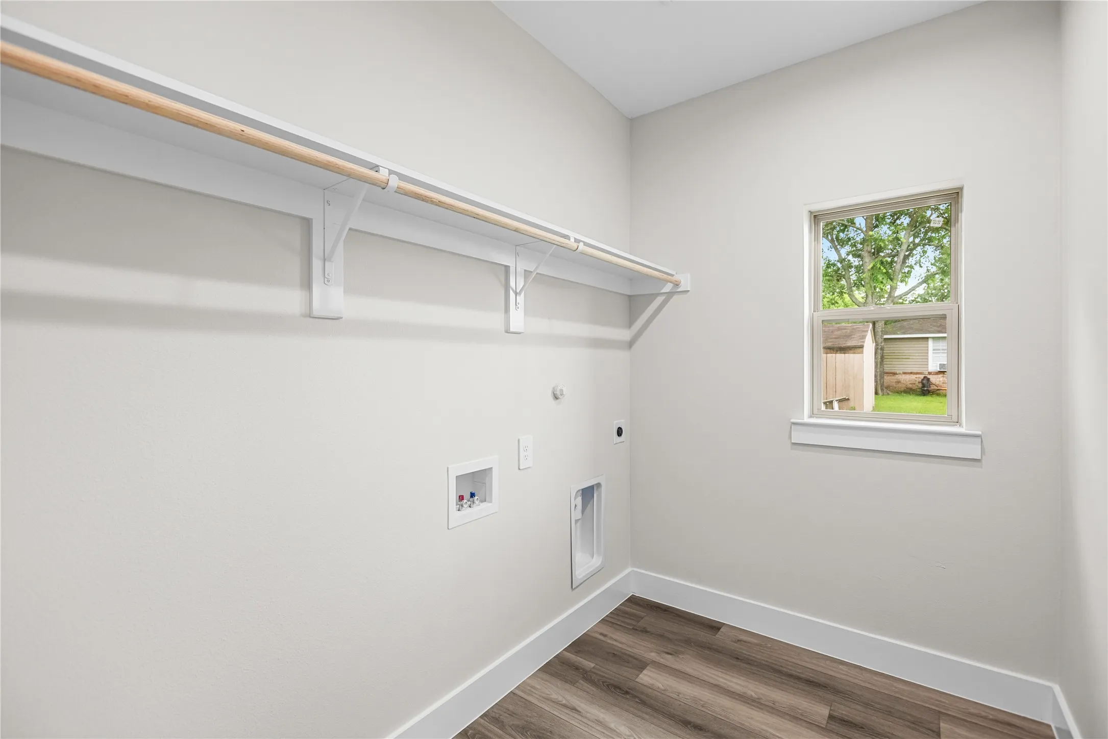 Single Family Residence For Sale in Grayson County , 106 N Lackey Street, Tom Bean, Texas 75489, 3 Bedroom, 2 Bathroom, 2 Garage spaces, 1,521 Sqft, built in 2026, mls#21307524, Real Estate Agent in Tom Bean, Homes For Sale in Grayson county, Homes For Sale in Tom Bean, Realtor in Tom Bean Texas, Real Estate Brokerage Independent Realty Texas, Luminita Cordes Realtor