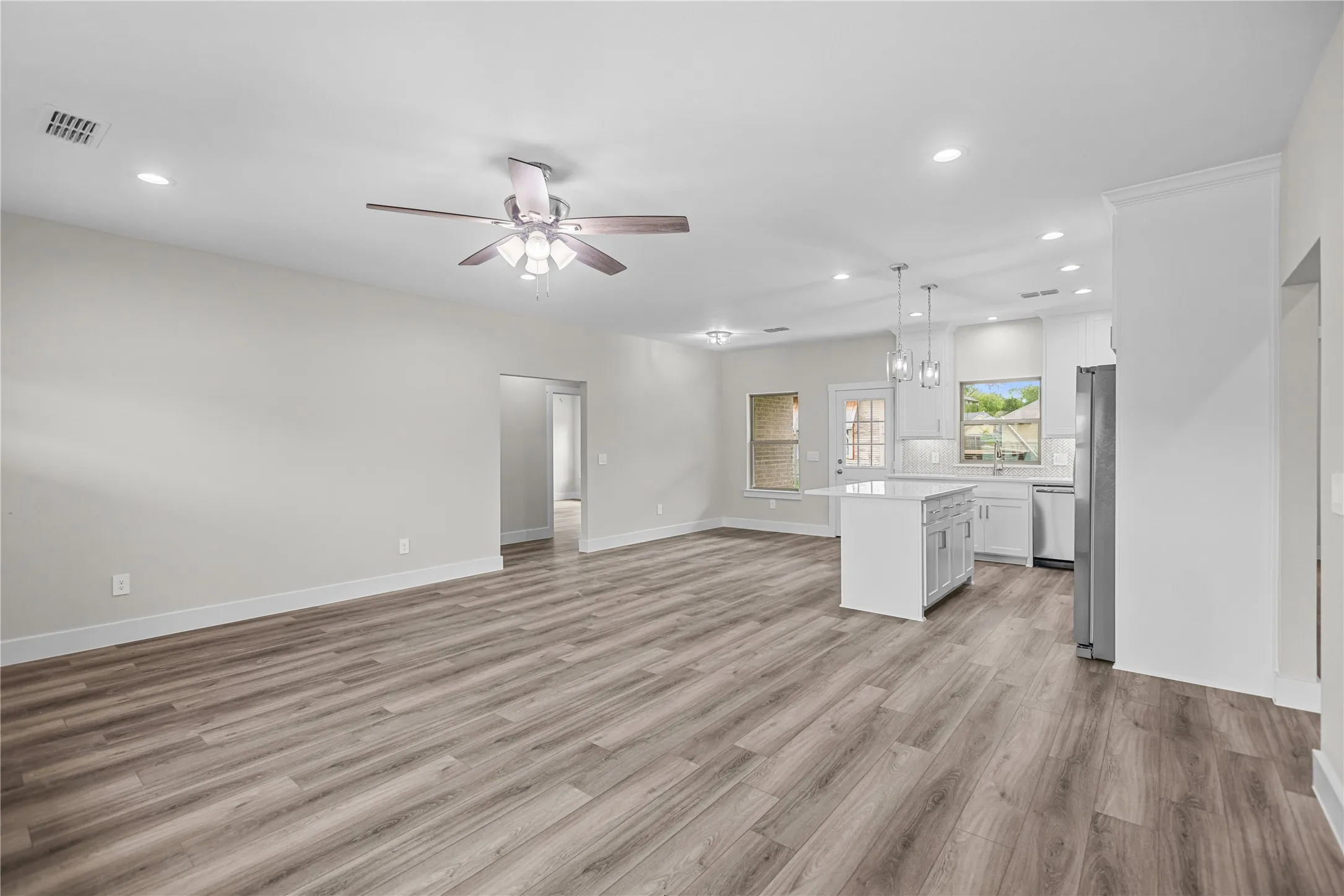 Single Family Residence For Sale in Grayson County , 106 N Lackey Street, Tom Bean, Texas 75489, 3 Bedroom, 2 Bathroom, 2 Garage spaces, 1,521 Sqft, built in 2026, mls#21307524, Real Estate Agent in Tom Bean, Homes For Sale in Grayson county, Homes For Sale in Tom Bean, Realtor in Tom Bean Texas, Real Estate Brokerage Independent Realty Texas, Luminita Cordes Realtor