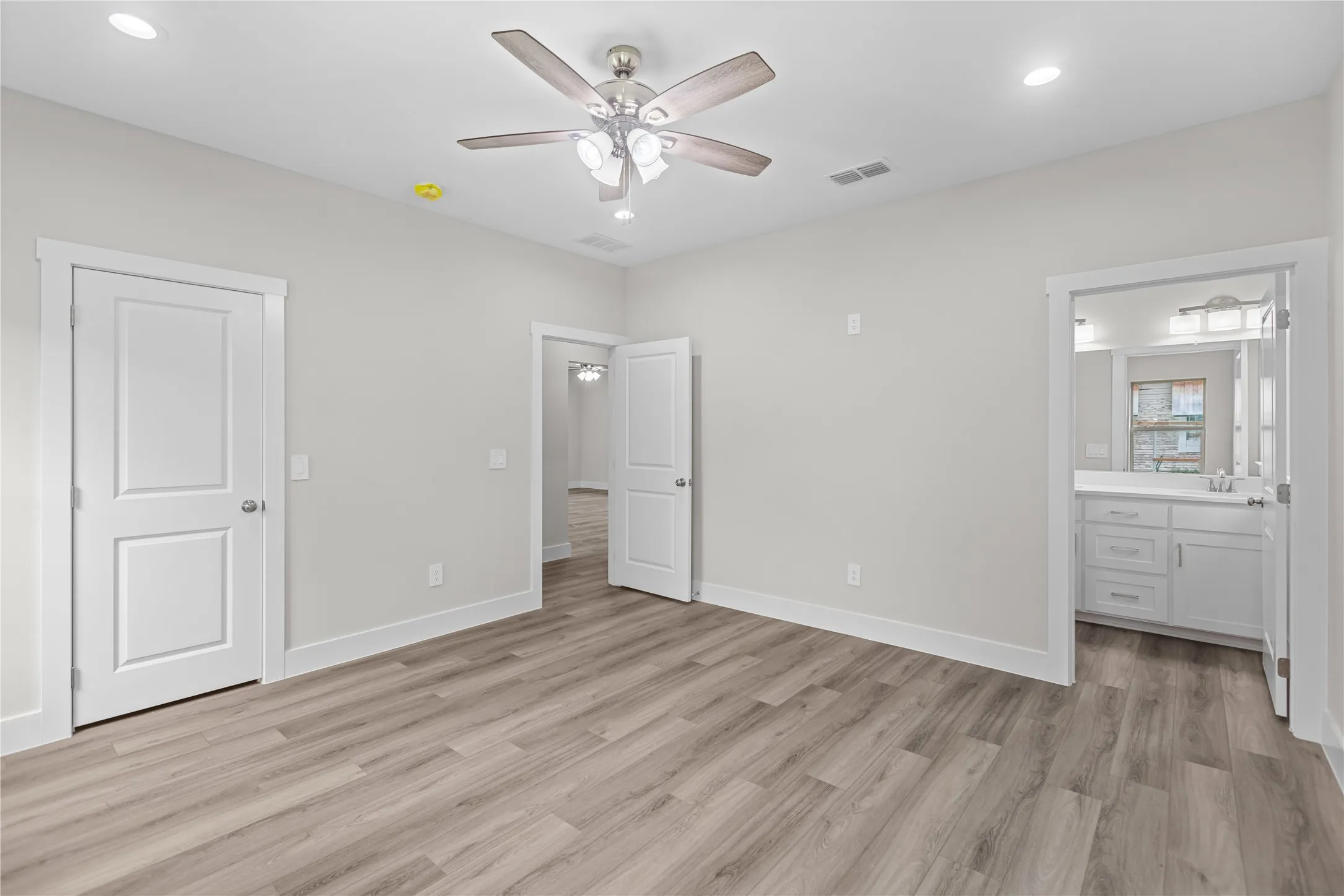 Single Family Residence For Sale in Grayson County , 106 N Lackey Street, Tom Bean, Texas 75489, 3 Bedroom, 2 Bathroom, 2 Garage spaces, 1,521 Sqft, built in 2026, mls#21307524, Real Estate Agent in Tom Bean, Homes For Sale in Grayson county, Homes For Sale in Tom Bean, Realtor in Tom Bean Texas, Real Estate Brokerage Independent Realty Texas, Luminita Cordes Realtor