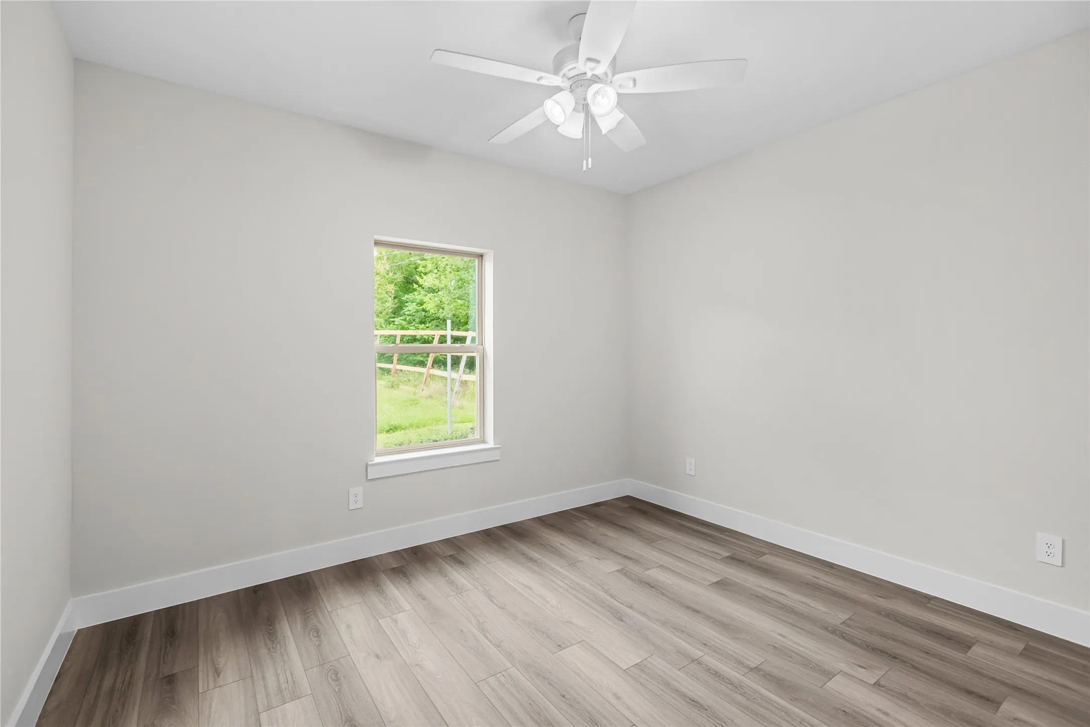 Single Family Residence For Sale in Grayson County , 106 N Lackey Street, Tom Bean, Texas 75489, 3 Bedroom, 2 Bathroom, 2 Garage spaces, 1,521 Sqft, built in 2026, mls#21307524, Real Estate Agent in Tom Bean, Homes For Sale in Grayson county, Homes For Sale in Tom Bean, Realtor in Tom Bean Texas, Real Estate Brokerage Independent Realty Texas, Luminita Cordes Realtor