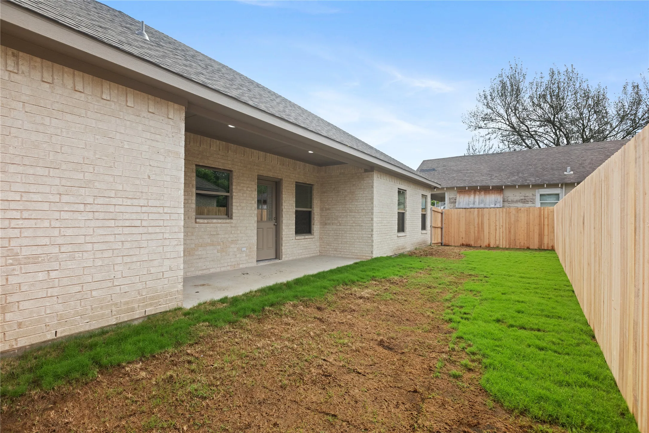 Single Family Residence For Sale in Grayson County , 209 W Bonham Street, Tom Bean, Texas 75489, 3 Bedroom, 2 Bathroom, 2 Garage spaces, 1,521 Sqft, built in 2026, mls#21307587, Real Estate Agent in Tom Bean, Homes For Sale in Grayson county, Homes For Sale in Tom Bean, Realtor in Tom Bean Texas, Real Estate Brokerage Independent Realty Texas, Luminita Cordes Realtor