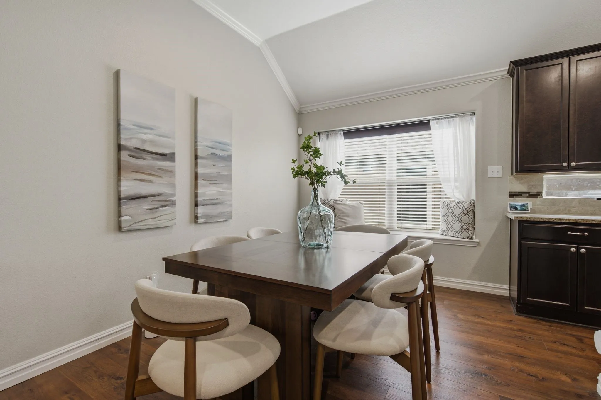 Single Family Residence For Sale in Tarrant County , 545 Salida Road, Fort Worth, Texas 76052, 3 Bedroom, 2 Bathroom, 2 Garage spaces, 1,874 Sqft, built in 2015, mls#21305054, Real Estate Agent in Fort Worth, Homes For Sale in Tarrant county, Homes For Sale in Fort Worth, Realtor in Fort Worth Texas, Real Estate Brokerage Independent Realty Texas, Luminita Cordes Realtor