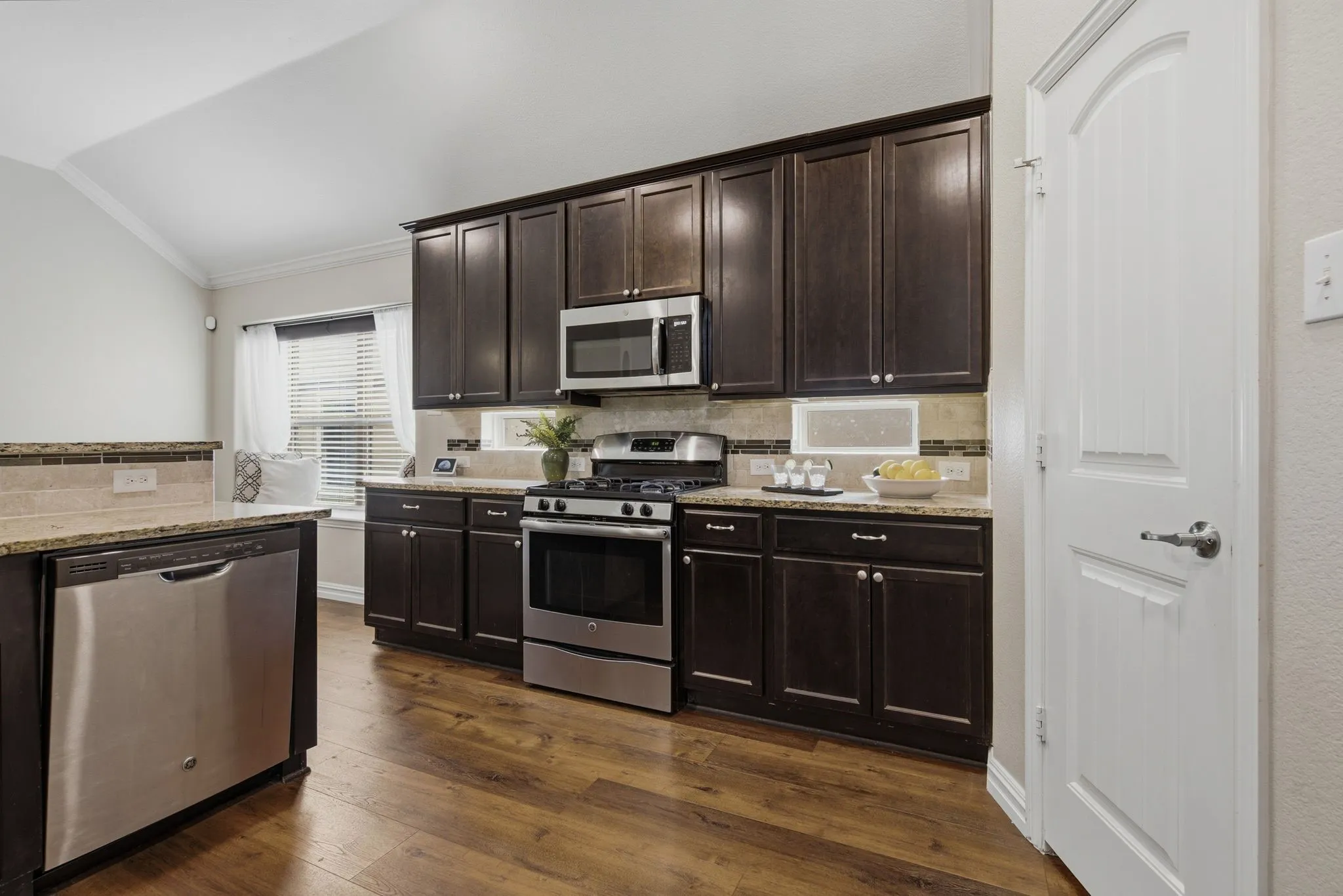 Single Family Residence For Sale in Tarrant County , 545 Salida Road, Fort Worth, Texas 76052, 3 Bedroom, 2 Bathroom, 2 Garage spaces, 1,874 Sqft, built in 2015, mls#21305054, Real Estate Agent in Fort Worth, Homes For Sale in Tarrant county, Homes For Sale in Fort Worth, Realtor in Fort Worth Texas, Real Estate Brokerage Independent Realty Texas, Luminita Cordes Realtor