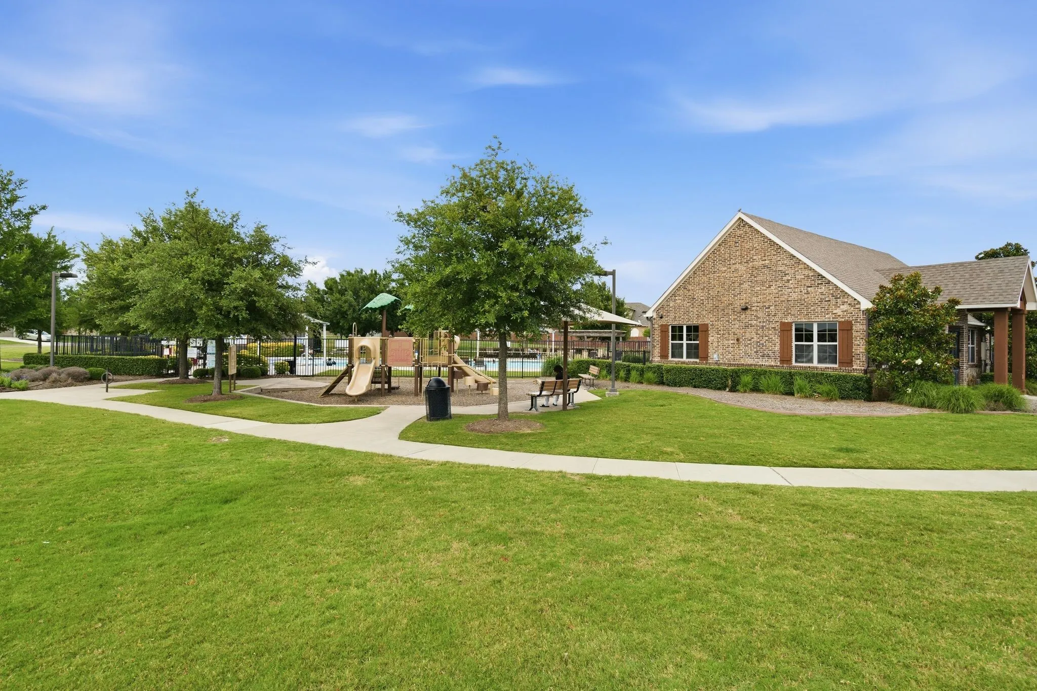 Single Family Residence For Sale in Tarrant County , 545 Salida Road, Fort Worth, Texas 76052, 3 Bedroom, 2 Bathroom, 2 Garage spaces, 1,874 Sqft, built in 2015, mls#21305054, Real Estate Agent in Fort Worth, Homes For Sale in Tarrant county, Homes For Sale in Fort Worth, Realtor in Fort Worth Texas, Real Estate Brokerage Independent Realty Texas, Luminita Cordes Realtor