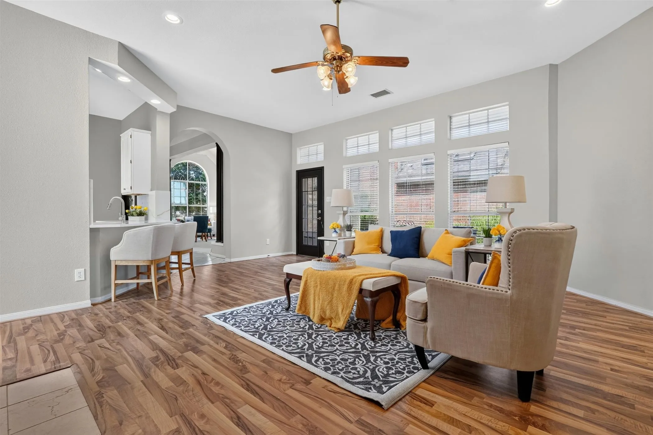 Single Family Residence For Sale in Tarrant County , 3208 Village Oak Drive, Arlington, Texas 76017, 3 Bedroom, 2 Bathroom, 2 Garage spaces, 2,118 Sqft, built in 1992, mls#21307306, Real Estate Agent in Arlington, Homes For Sale in Tarrant county, Homes For Sale in Arlington, Realtor in Arlington Texas, Real Estate Brokerage Independent Realty Texas, Luminita Cordes Realtor