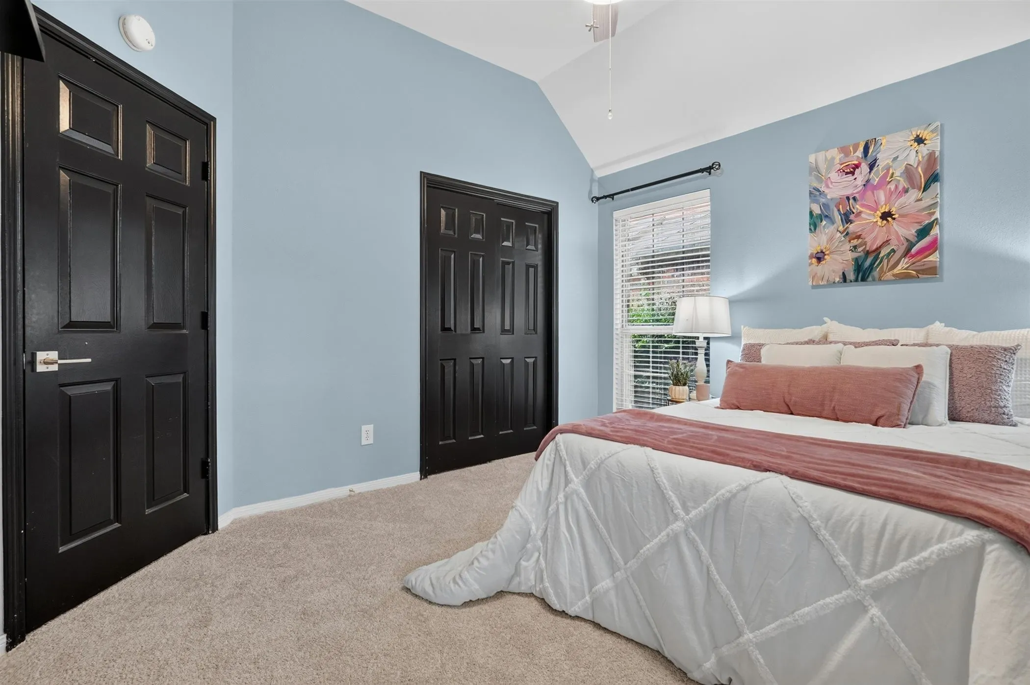 Single Family Residence For Sale in Tarrant County , 3208 Village Oak Drive, Arlington, Texas 76017, 3 Bedroom, 2 Bathroom, 2 Garage spaces, 2,118 Sqft, built in 1992, mls#21307306, Real Estate Agent in Arlington, Homes For Sale in Tarrant county, Homes For Sale in Arlington, Realtor in Arlington Texas, Real Estate Brokerage Independent Realty Texas, Luminita Cordes Realtor