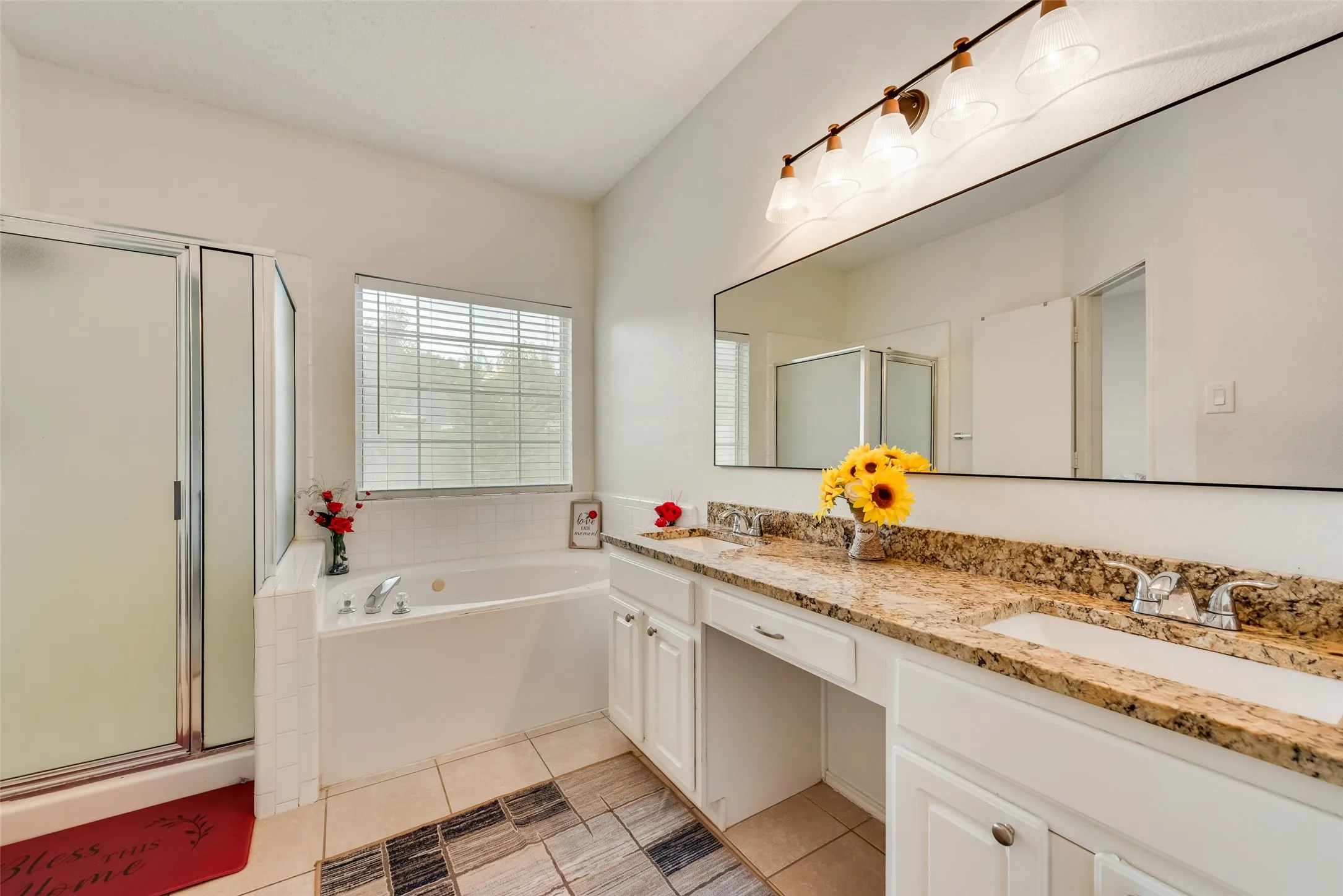 Single Family Residence For Sale in Tarrant County , 6420 St Alban Court, Arlington, Texas 76001, 4 Bedroom, 2 Bathroom, 2 Garage spaces, 1,772 Sqft, built in 1997, mls#21307144, Real Estate Agent in Arlington, Homes For Sale in Tarrant county, Homes For Sale in Arlington, Realtor in Arlington Texas, Real Estate Brokerage Independent Realty Texas, Luminita Cordes Realtor