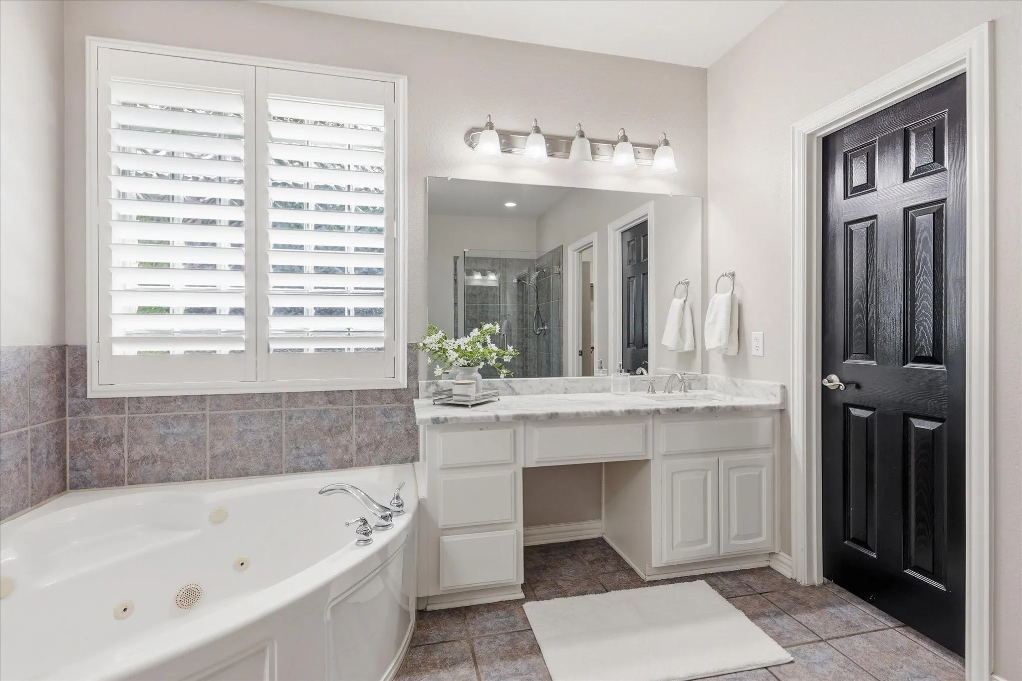 Single Family Residence For Sale in Tarrant County , 1552 Penny Lane, Keller, Texas 76248, 4 Bedroom, 4 Bathroom, 3 Garage spaces, 3,426 Sqft, built in 2002, mls#21302622, Real Estate Agent in Keller, Homes For Sale in Tarrant county, Homes For Sale in Keller, Realtor in Keller Texas, Real Estate Brokerage Independent Realty Texas, Luminita Cordes Realtor