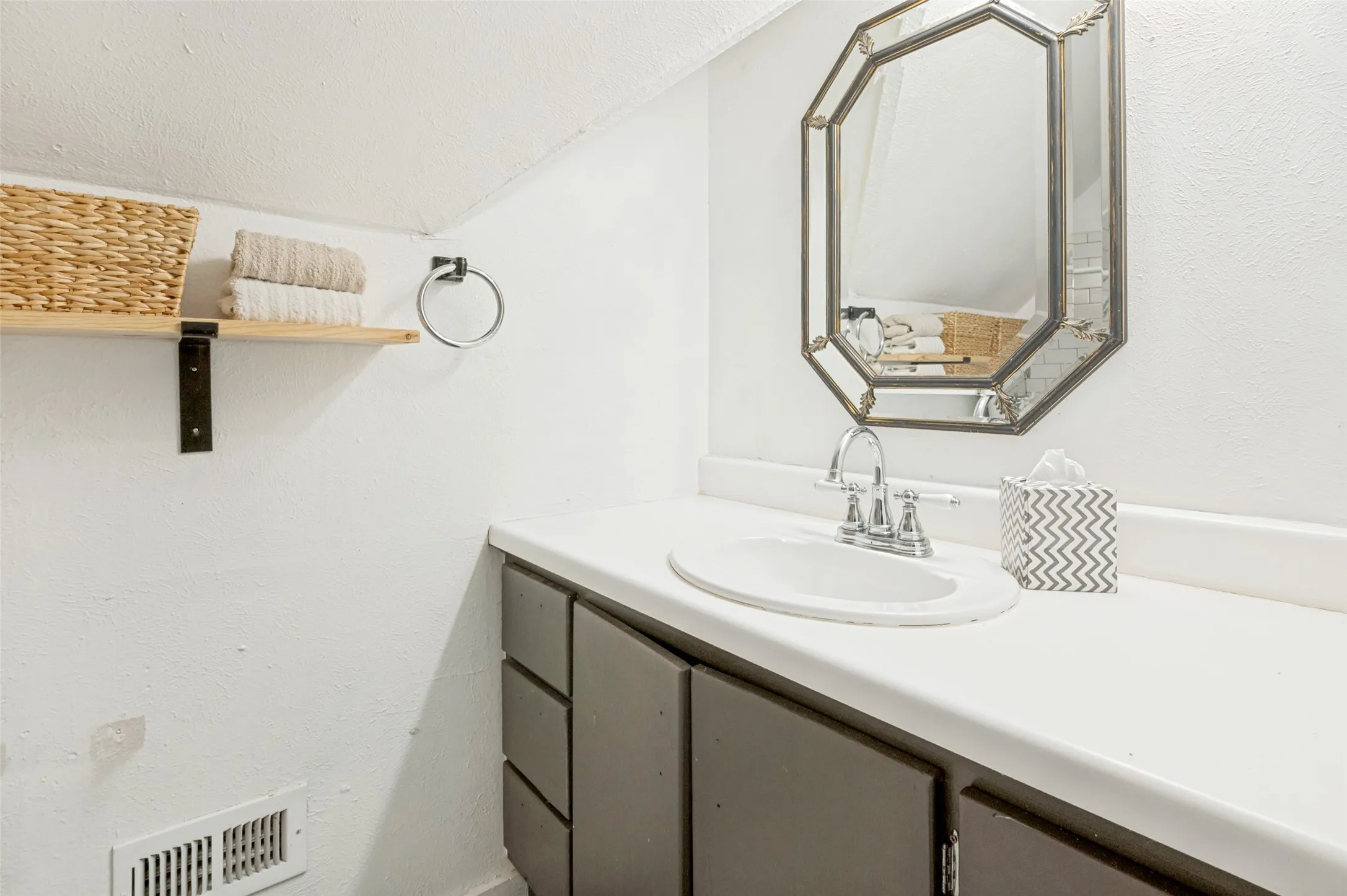 Upstairs Bathroom