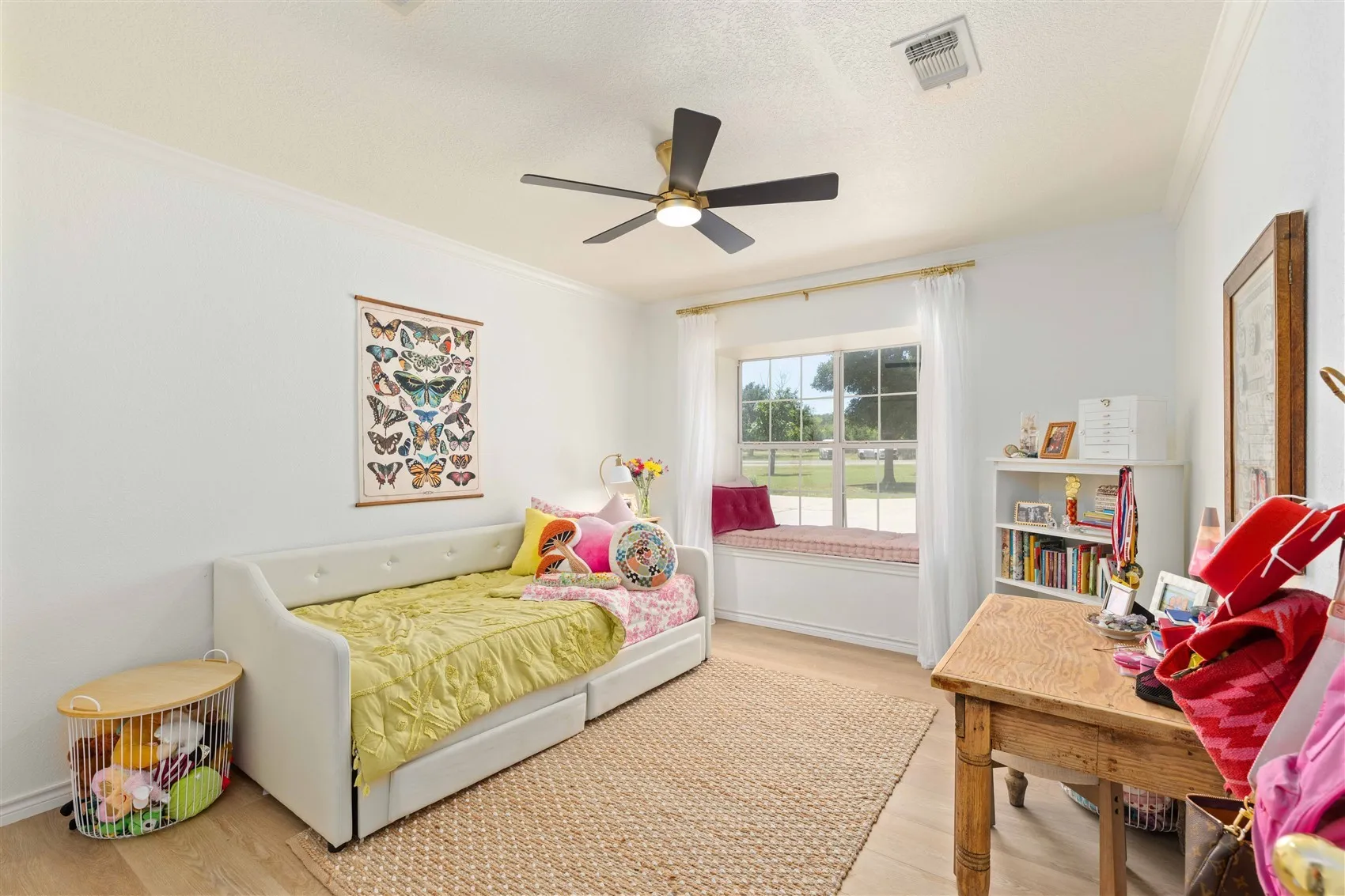 Single Family Residence For Sale in Brown County , 19 Spring Hollow, Brownwood, Texas 76801, 4 Bedroom, 3 Bathroom, 3 Garage spaces, 3,364 Sqft, built in 1990, mls#21307238, Real Estate Agent in Brownwood, Homes For Sale in Brown county, Homes For Sale in Brownwood, Realtor in Brownwood Texas, Real Estate Brokerage Independent Realty Texas, Luminita Cordes Realtor