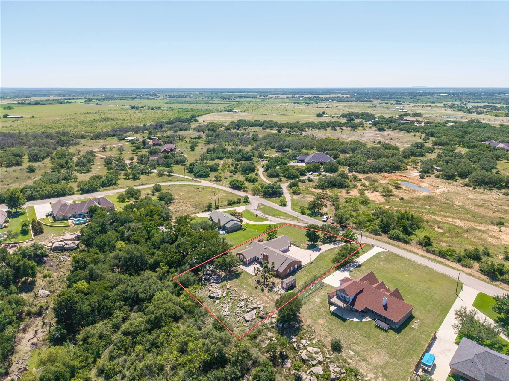 Single Family Residence For Sale in Brown County , 19 Spring Hollow, Brownwood, Texas 76801, 4 Bedroom, 3 Bathroom, 3 Garage spaces, 3,364 Sqft, built in 1990, mls#21307238, Real Estate Agent in Brownwood, Homes For Sale in Brown county, Homes For Sale in Brownwood, Realtor in Brownwood Texas, Real Estate Brokerage Independent Realty Texas, Luminita Cordes Realtor