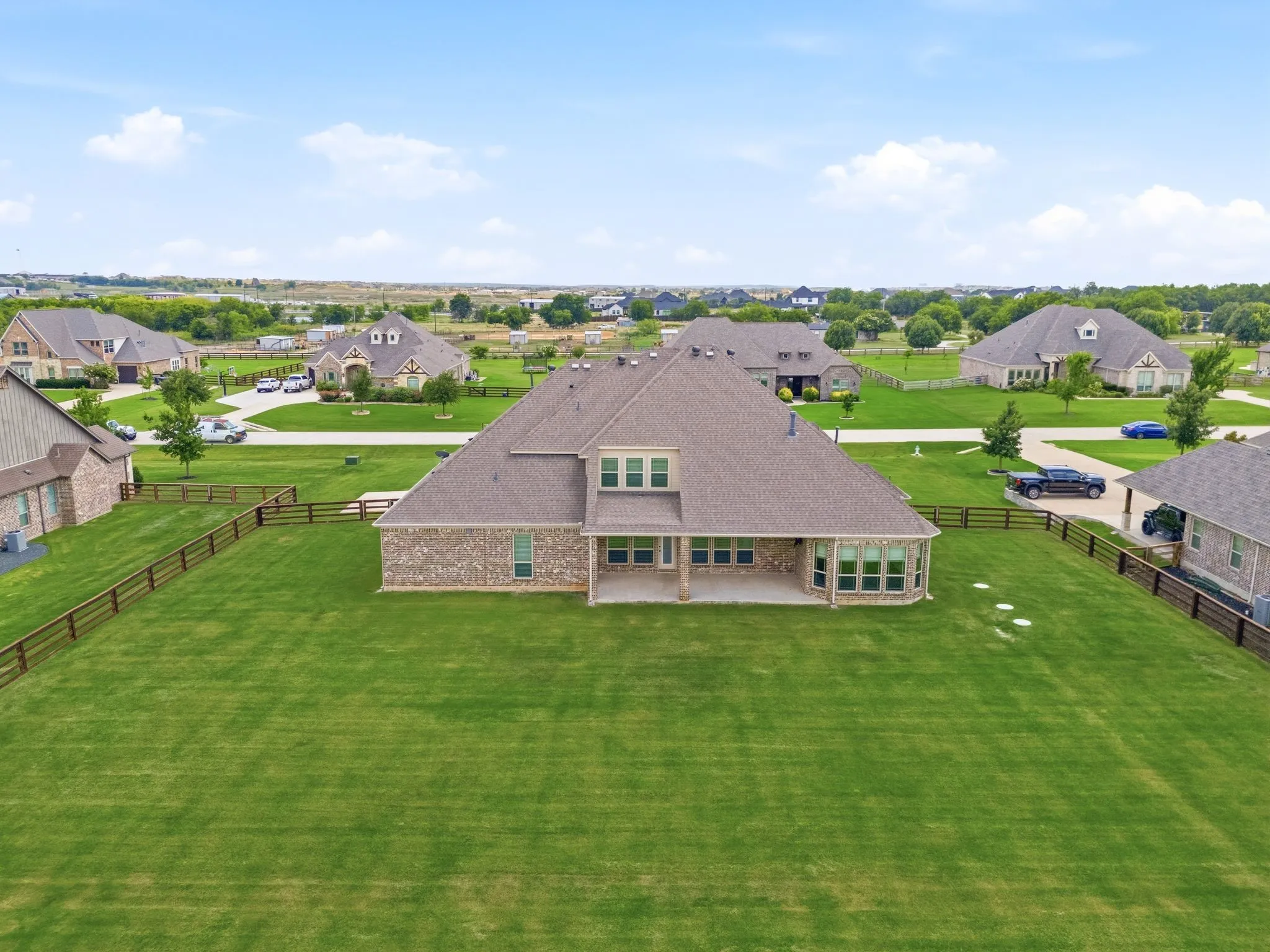 Single Family Residence For Sale in Denton County , 1426 Flanagan Farm Drive, Northlake, Texas 76226, 4 Bedroom, 5 Bathroom, 3 Garage spaces, 4,115 Sqft, built in 2017, mls#21302927, Real Estate Agent in Northlake, Homes For Sale in Denton county, Homes For Sale in Northlake, Realtor in Northlake Texas, Real Estate Brokerage Independent Realty Texas, Luminita Cordes Realtor