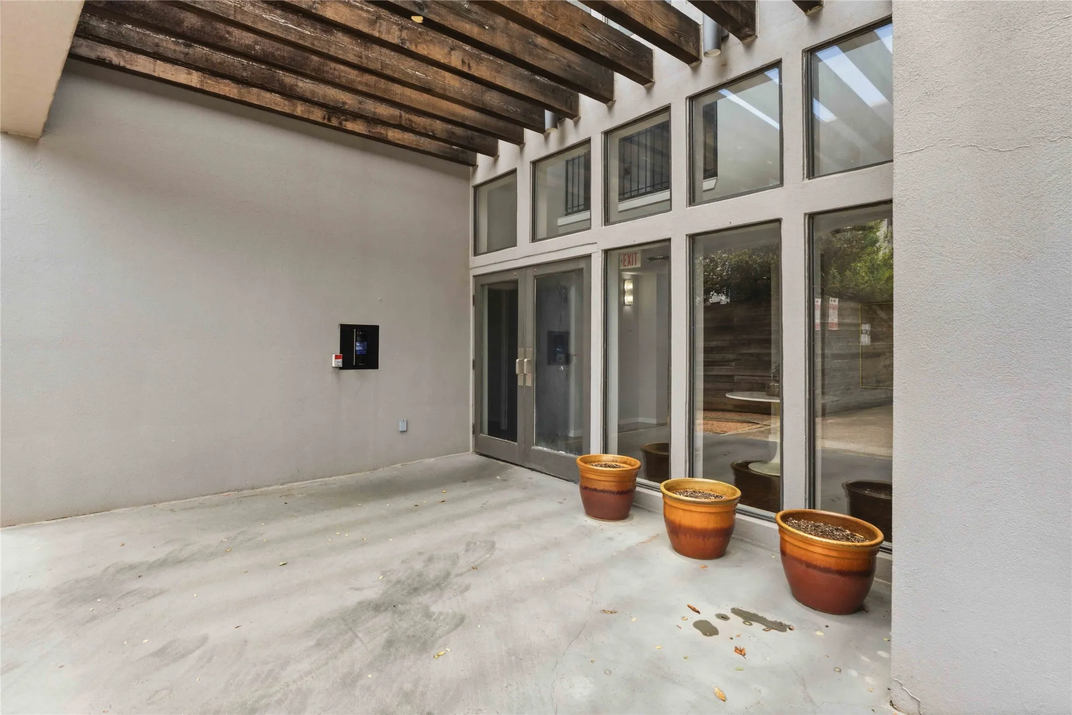 Condominium For Sale in Dallas County , 5111 Manett Street 207, Dallas, Texas 75206, 1 Bedroom, 1 Bathroom, Garage spaces, 728 Sqft, built in 2001, mls#21306838, Real Estate Agent in Dallas, Homes For Sale in Dallas county, Homes For Sale in Dallas, Realtor in Dallas Texas, Real Estate Brokerage Independent Realty Texas, Luminita Cordes Realtor