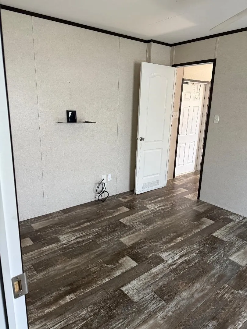 Mobile Home For Sale in Kaufman County , Lot 4 County Road 122, Kaufman, Texas 75142, 2 Bedroom, 2 Bathroom, 1 Garage spaces, 896 Sqft, built in 2018, mls#21307671, Real Estate Agent in Kaufman, Homes For Sale in Kaufman county, Homes For Sale in Kaufman, Realtor in Kaufman Texas, Real Estate Brokerage Independent Realty Texas, Luminita Cordes Realtor