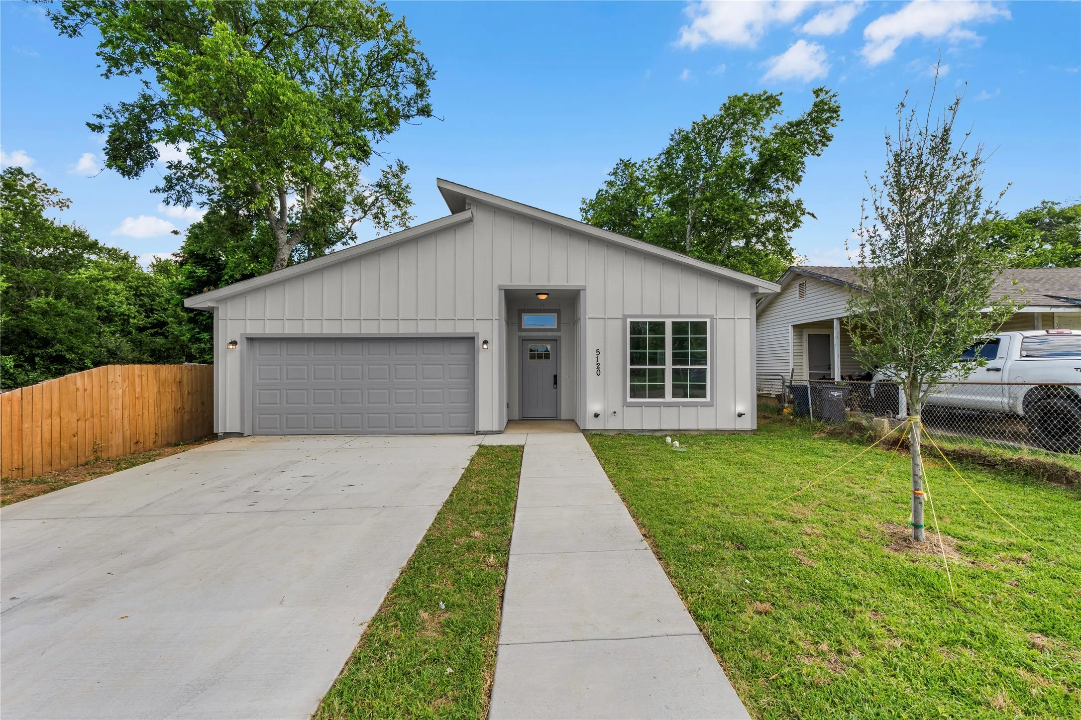 Single Family Residence For Sale in Tarrant County , 5120 Elgin Street, Fort Worth, Texas 76105, 3 Bedroom, 3 Bathroom, 2 Garage spaces, 1,800 Sqft, built in 2026, mls#21307698, Real Estate Agent in Fort Worth, Homes For Sale in Tarrant county, Homes For Sale in Fort Worth, Realtor in Fort Worth Texas, Real Estate Brokerage Independent Realty Texas, Luminita Cordes Realtor