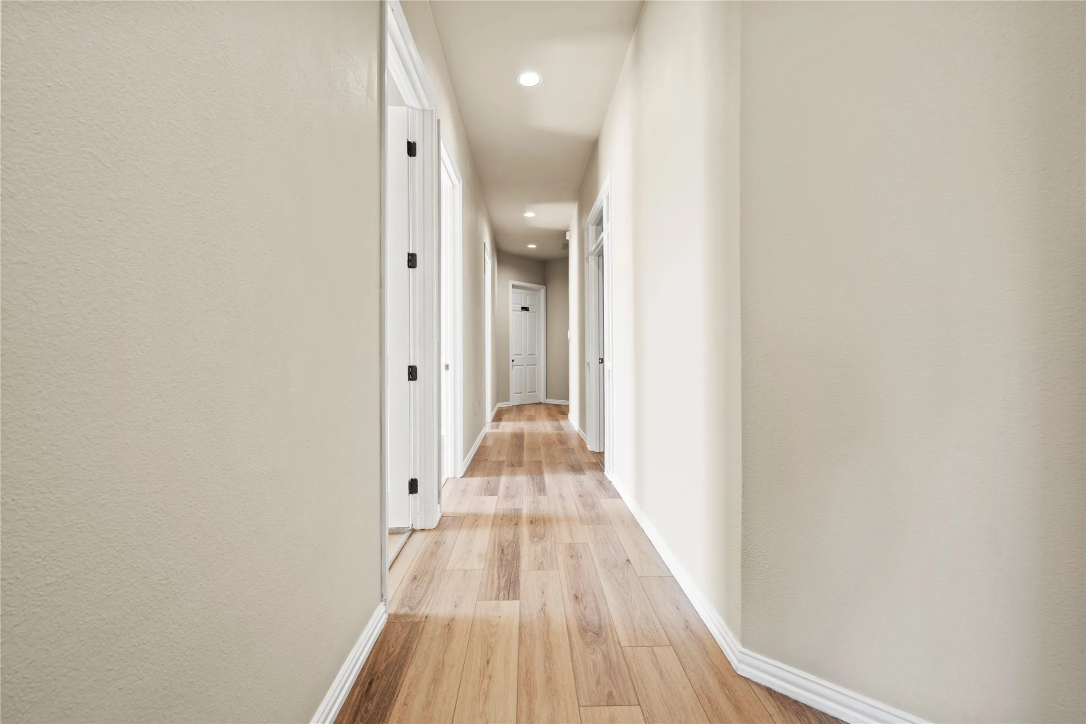 Office For Rent in Tarrant County , 2204 Park Springs Boulevard, Arlington, Texas 76013, 0, 0, Garage spaces, 0 Sqft, built in 1997, mls#21307708, Real Estate Agent in Arlington, Homes For Rent in Tarrant county, Homes For Rent in Arlington, Realtor in Arlington Texas, Real Estate Brokerage Independent Realty Texas, Luminita Cordes Realtor
