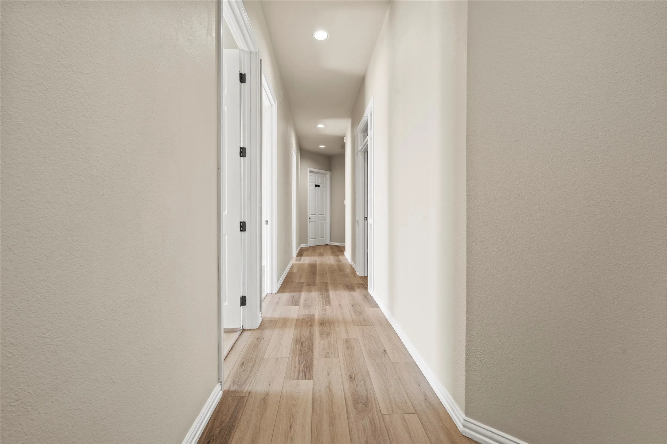 Office For Rent in Tarrant County , 2204 Park Springs Boulevard, Arlington, Texas 76013, 0, 0, Garage spaces, 0 Sqft, built in 1997, mls#21307708, Real Estate Agent in Arlington, Homes For Rent in Tarrant county, Homes For Rent in Arlington, Realtor in Arlington Texas, Real Estate Brokerage Independent Realty Texas, Luminita Cordes Realtor