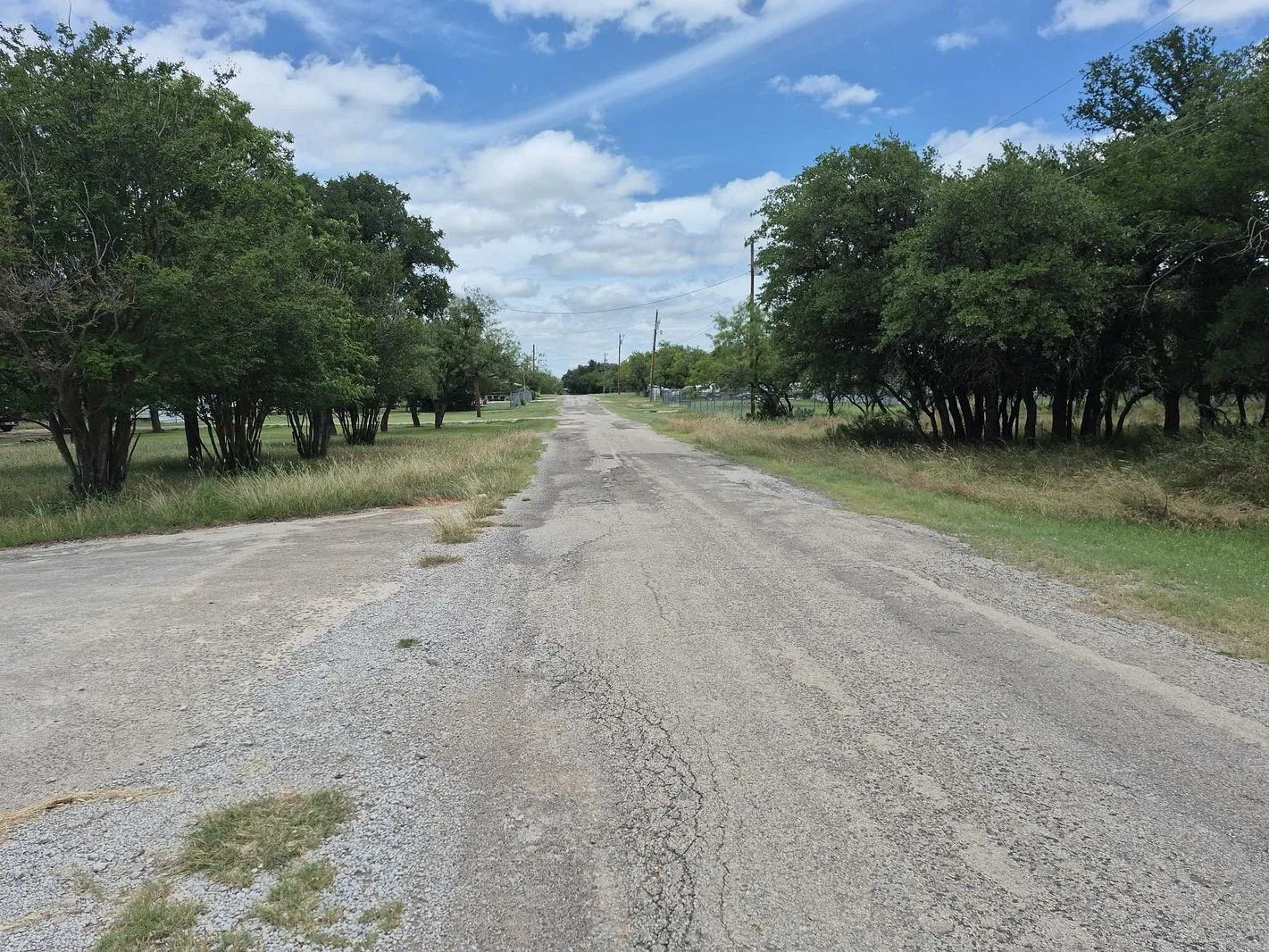 Manufactured Home For Sale in Brown County , 3130 Seabreeze Drive, May, Texas 76857, 4 Bedroom, 2 Bathroom, Garage spaces, 2,228 Sqft, built in 1996, mls#21303362, Real Estate Agent in May, Homes For Sale in Brown county, Homes For Sale in May, Realtor in May Texas, Real Estate Brokerage Independent Realty Texas, Luminita Cordes Realtor