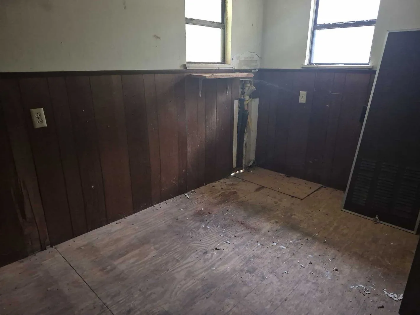 Manufactured Home For Sale in Brown County , 3130 Seabreeze Drive, May, Texas 76857, 4 Bedroom, 2 Bathroom, Garage spaces, 2,228 Sqft, built in 1996, mls#21303362, Real Estate Agent in May, Homes For Sale in Brown county, Homes For Sale in May, Realtor in May Texas, Real Estate Brokerage Independent Realty Texas, Luminita Cordes Realtor